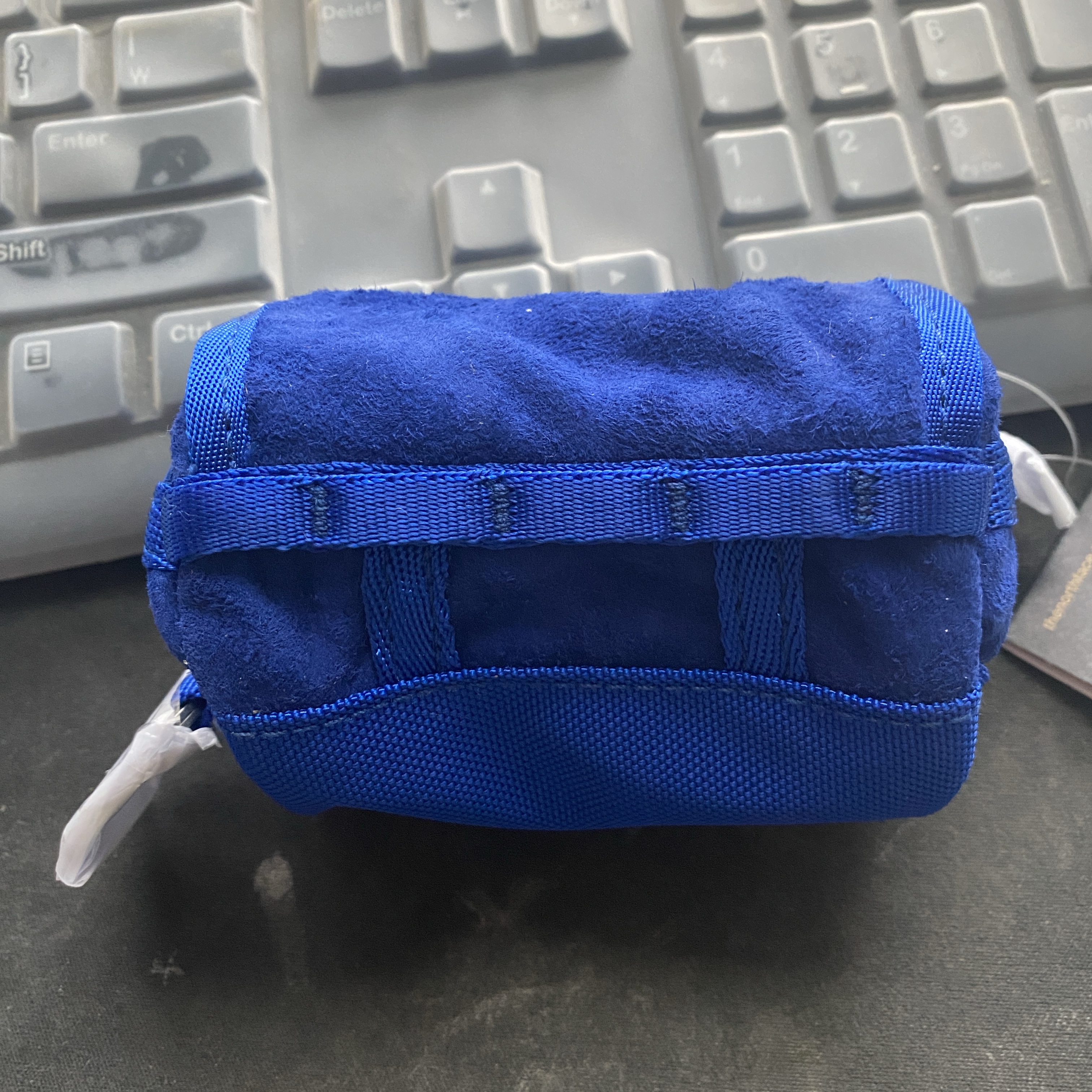 Supreme x The North Face Suede Base Camp Duffle Keychain Blue - 23FW 착용 스타일 - 2