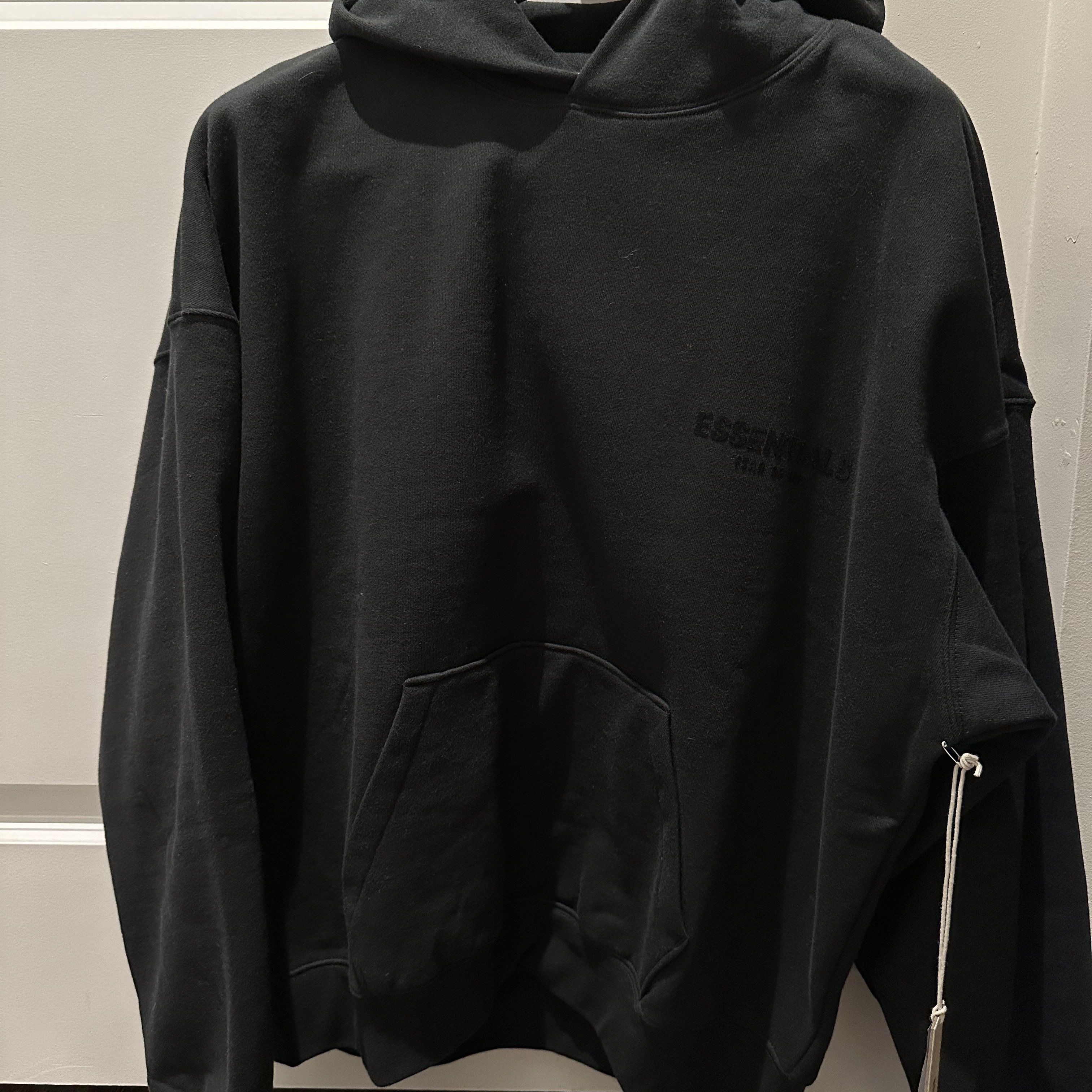 Essentials The Core Collection Hoodie Stretch Limo 착용 스타일 - 1