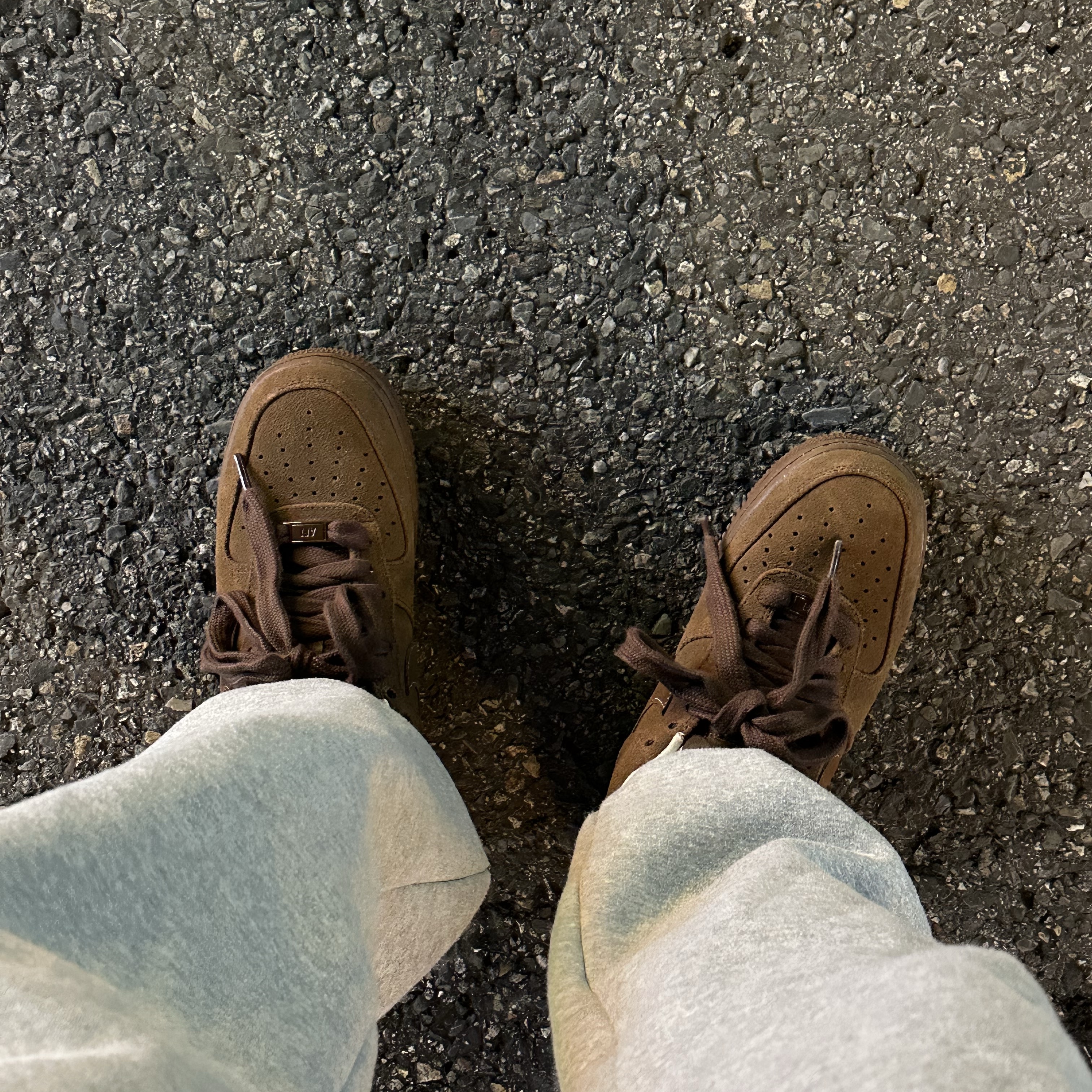 (W) Nike Air Force 1 '07 Cacao Wow 착용 스타일