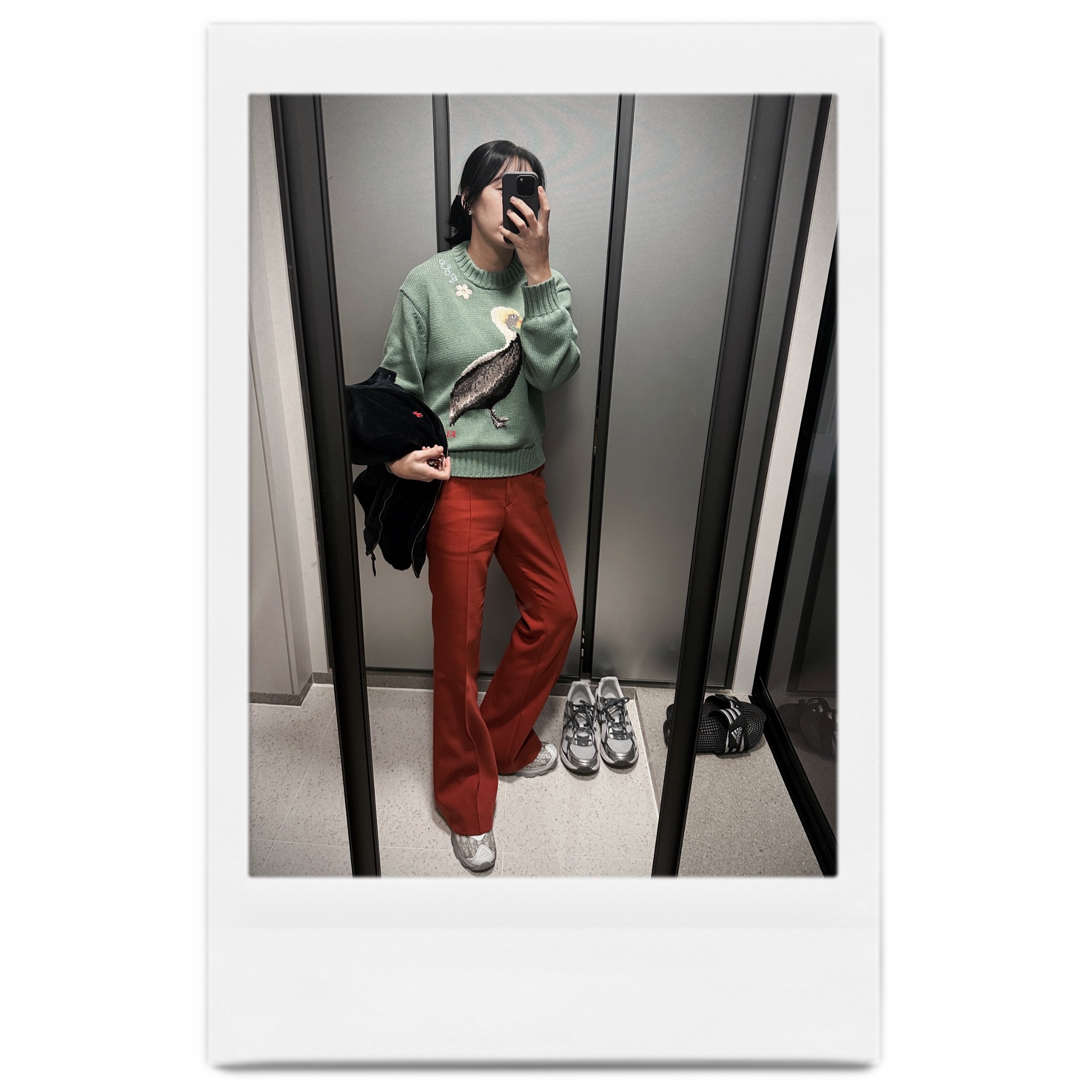 (W) Dior Vibe Sneaker Gray Oblique Transparent Rubber 착용 스타일 - 2