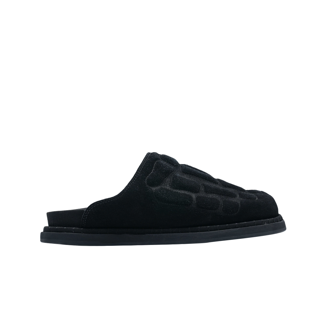 - Kinchi x Yiyae Bone Mule Black