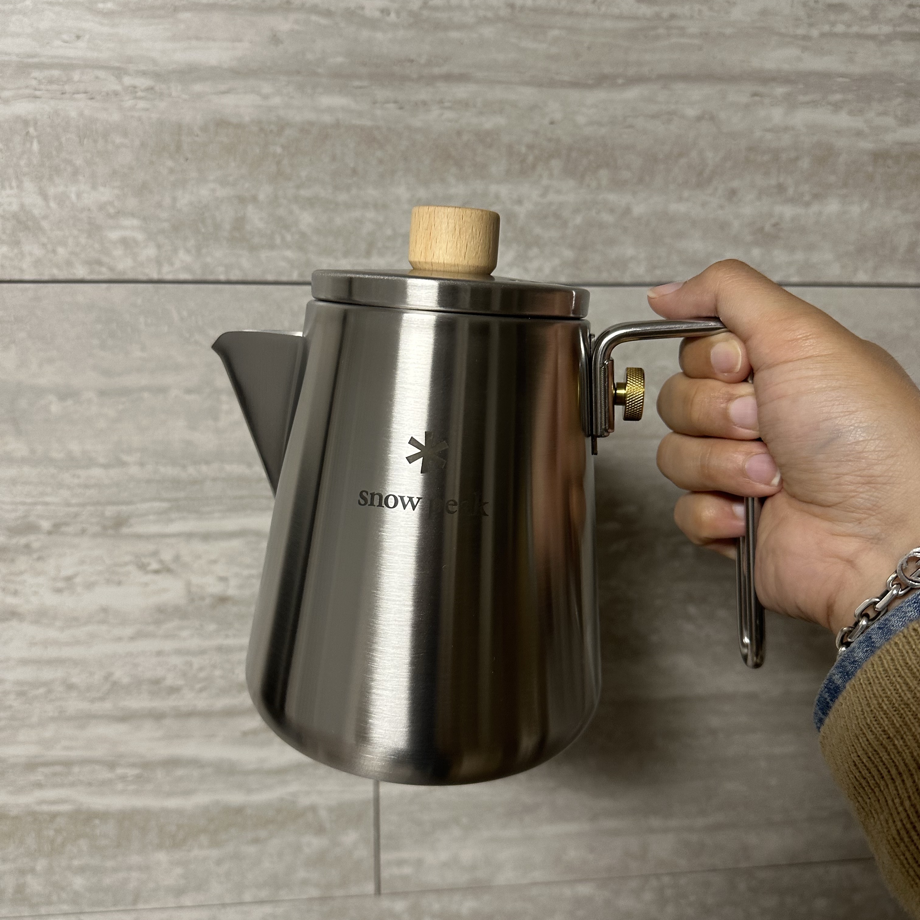 Snow Peak Field Barista Kettle 착용 스타일