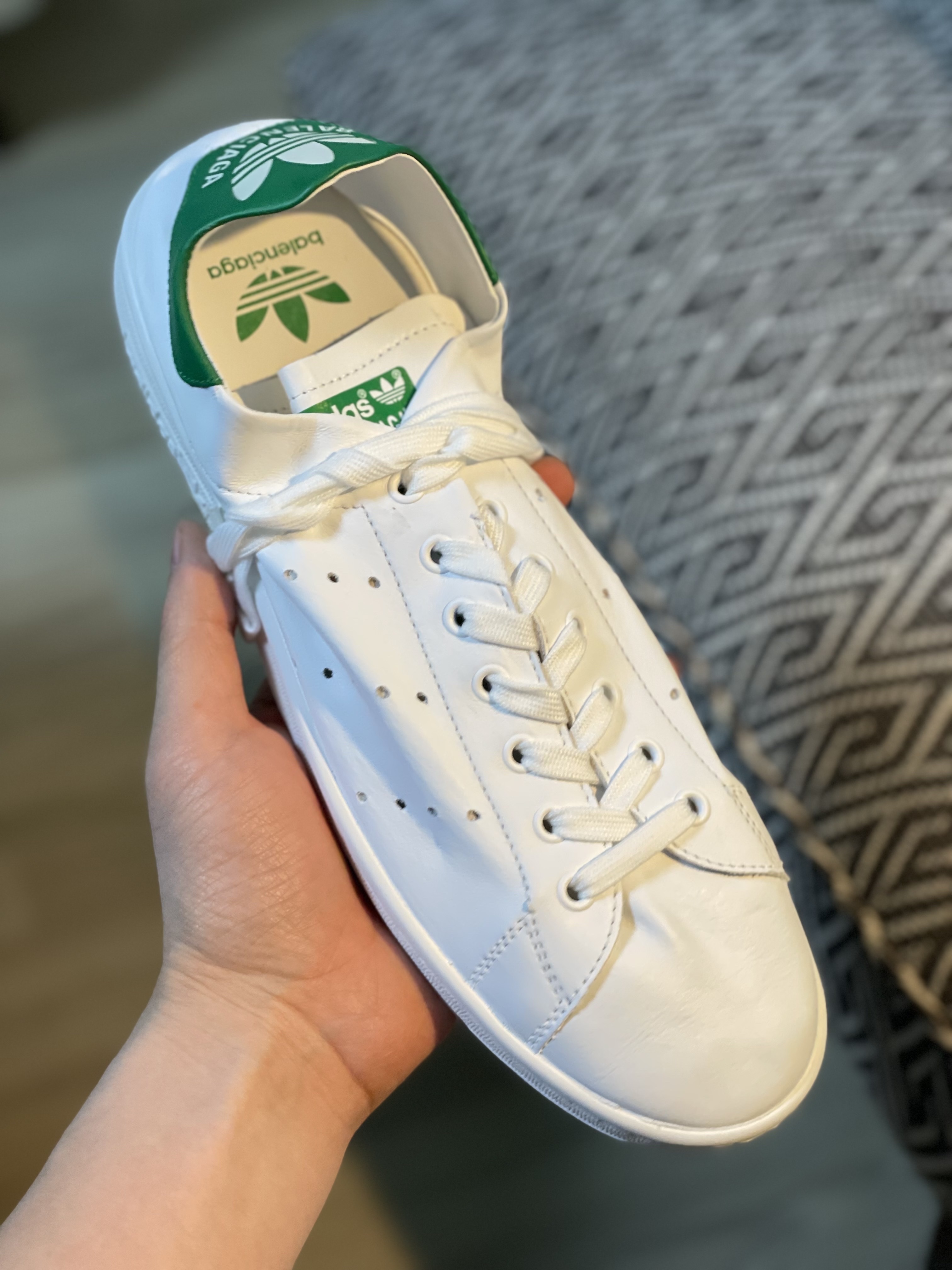 Balenciaga x Adidas Stan Smith Core White Green 착용 스타일