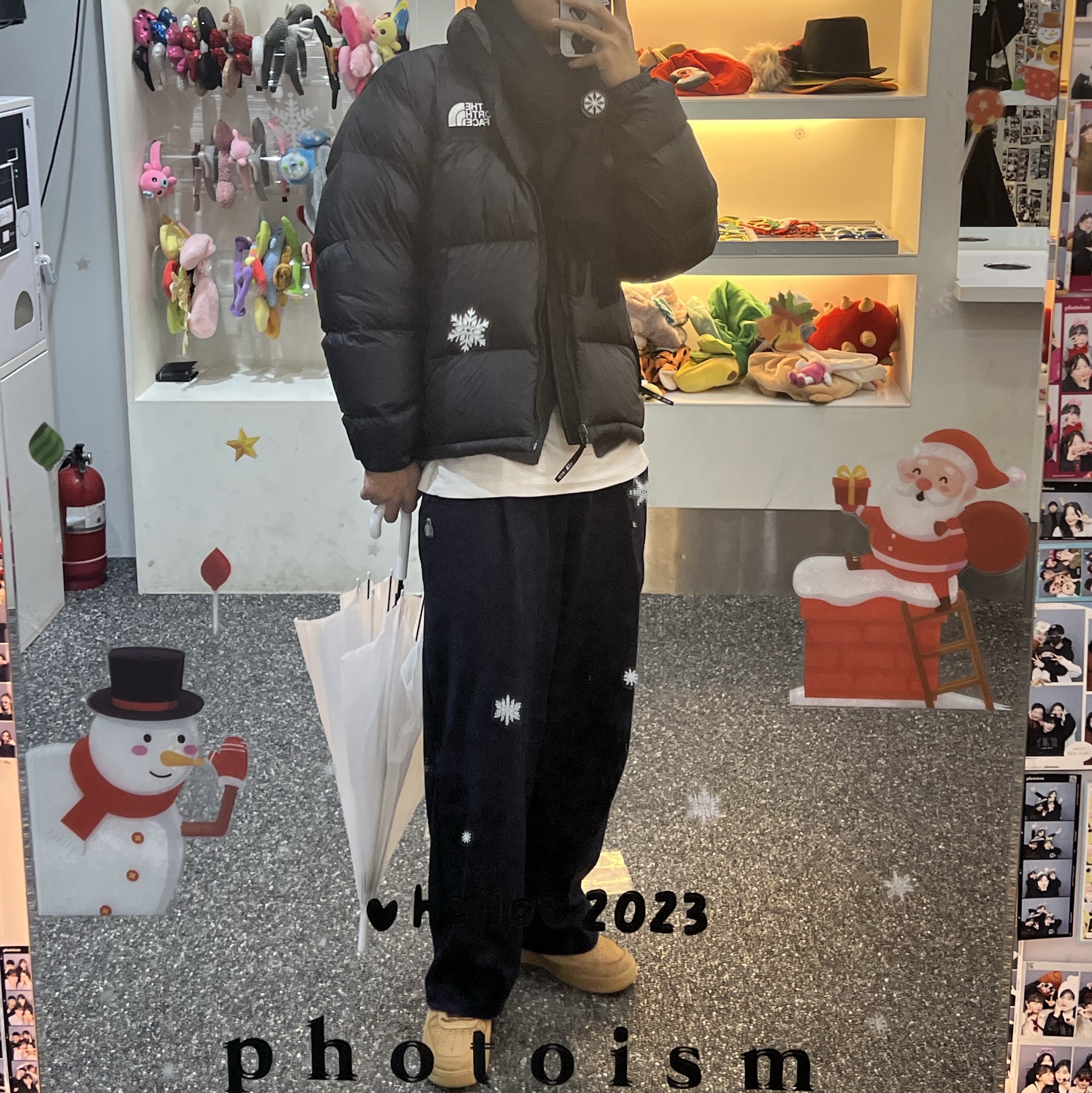 The North Face 1996 Eco Nuptse Jacket Black, Nike Air Force 1 '07 WB Flax 착용 스타일