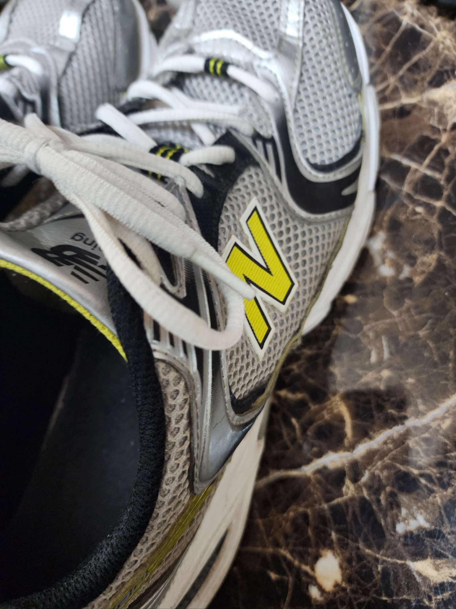 New Balance 530 Silver 착용 스타일