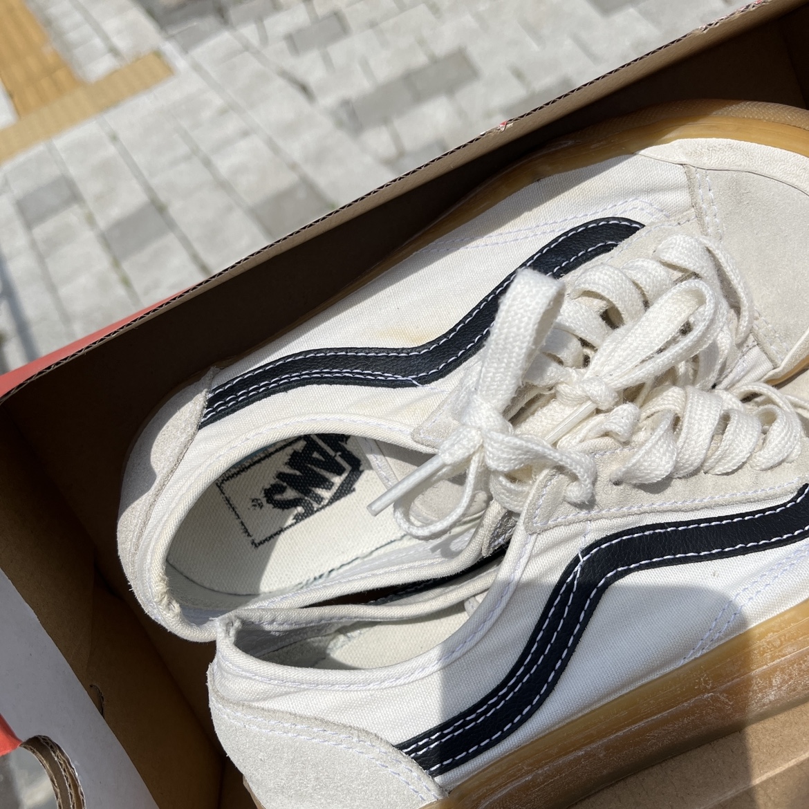 Vans Style 36 Decon SF Cream White 착용 스타일
