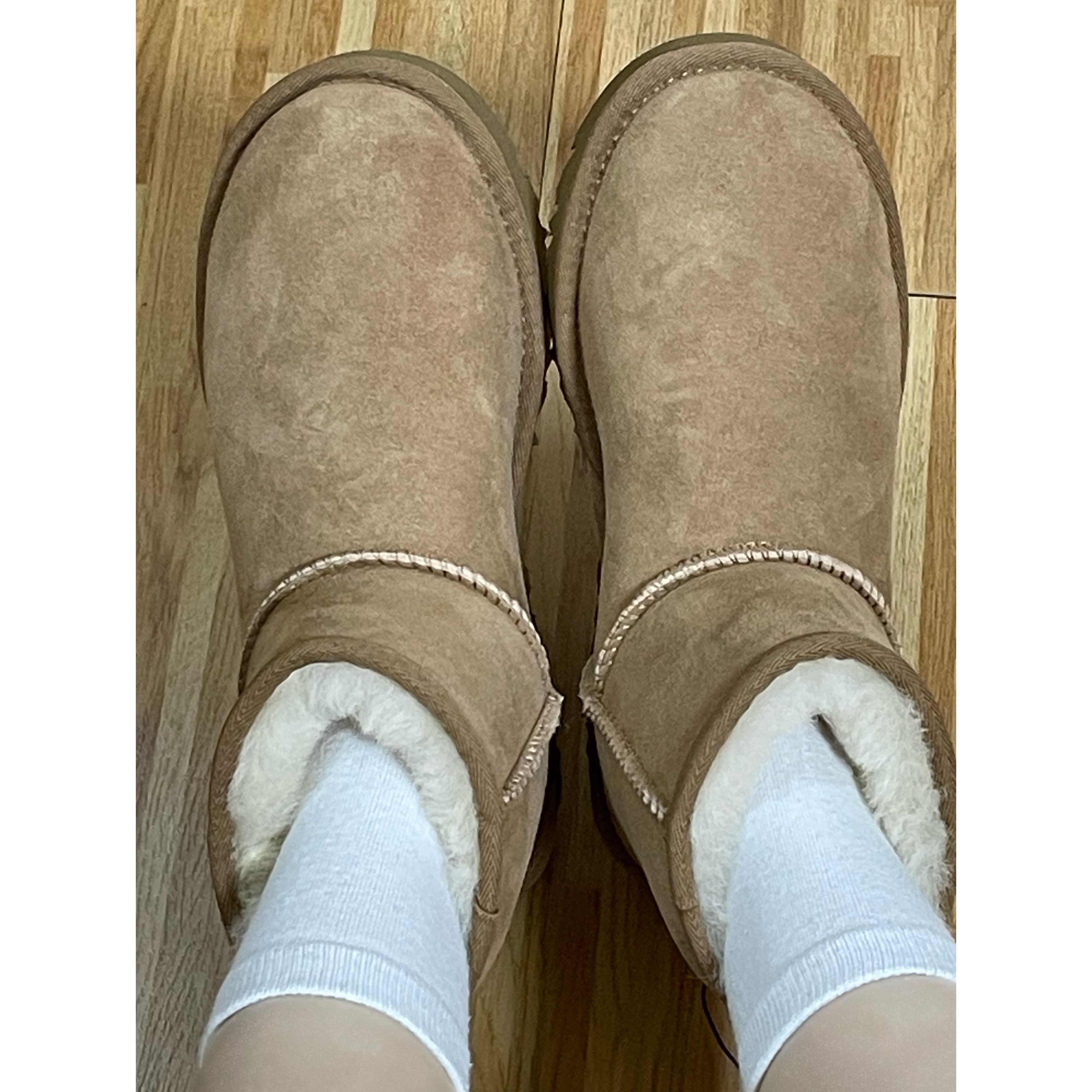 (W) UGG Classic Mini II Boots Chestnut 착용 스타일 - 2