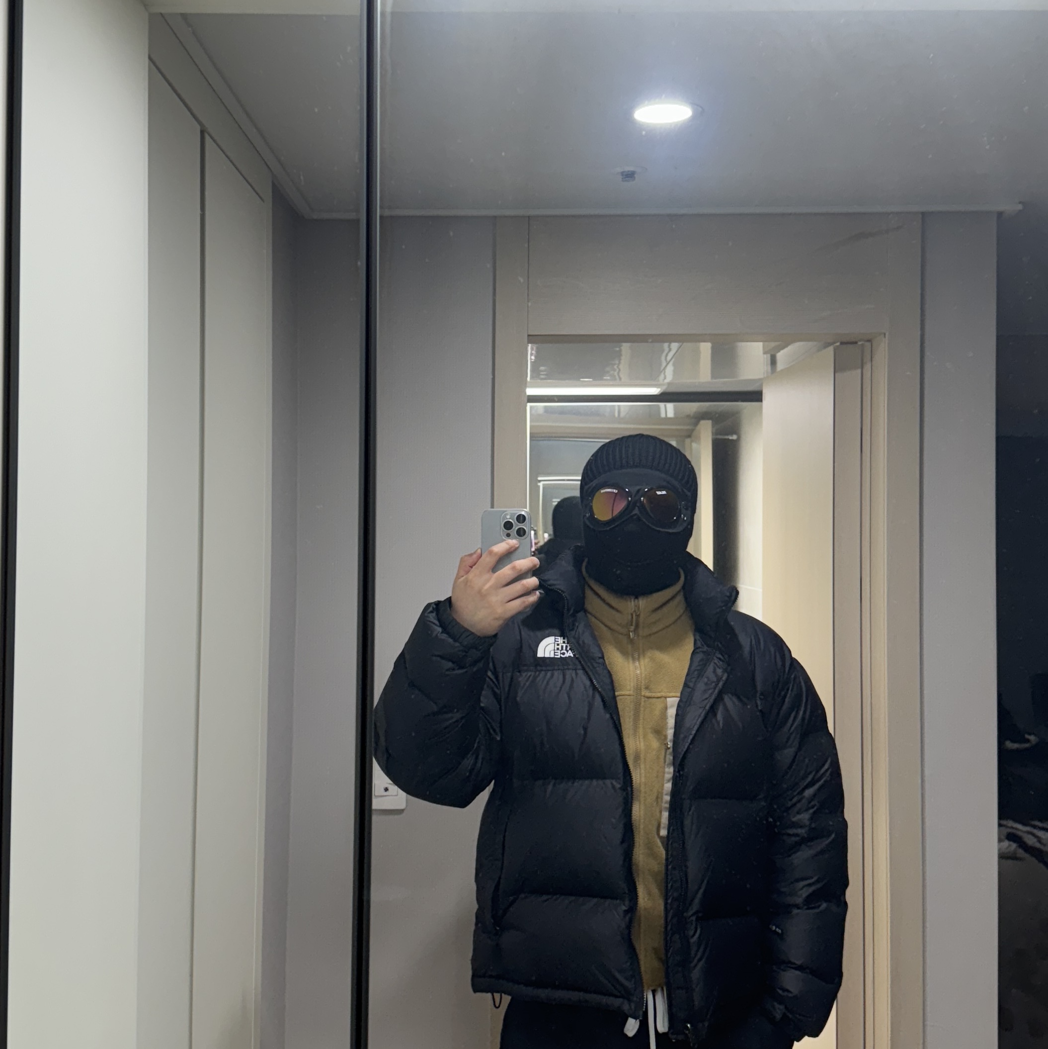 Palace x C.P. Company Goggle Balaclava Black - 22FW 착용 스타일