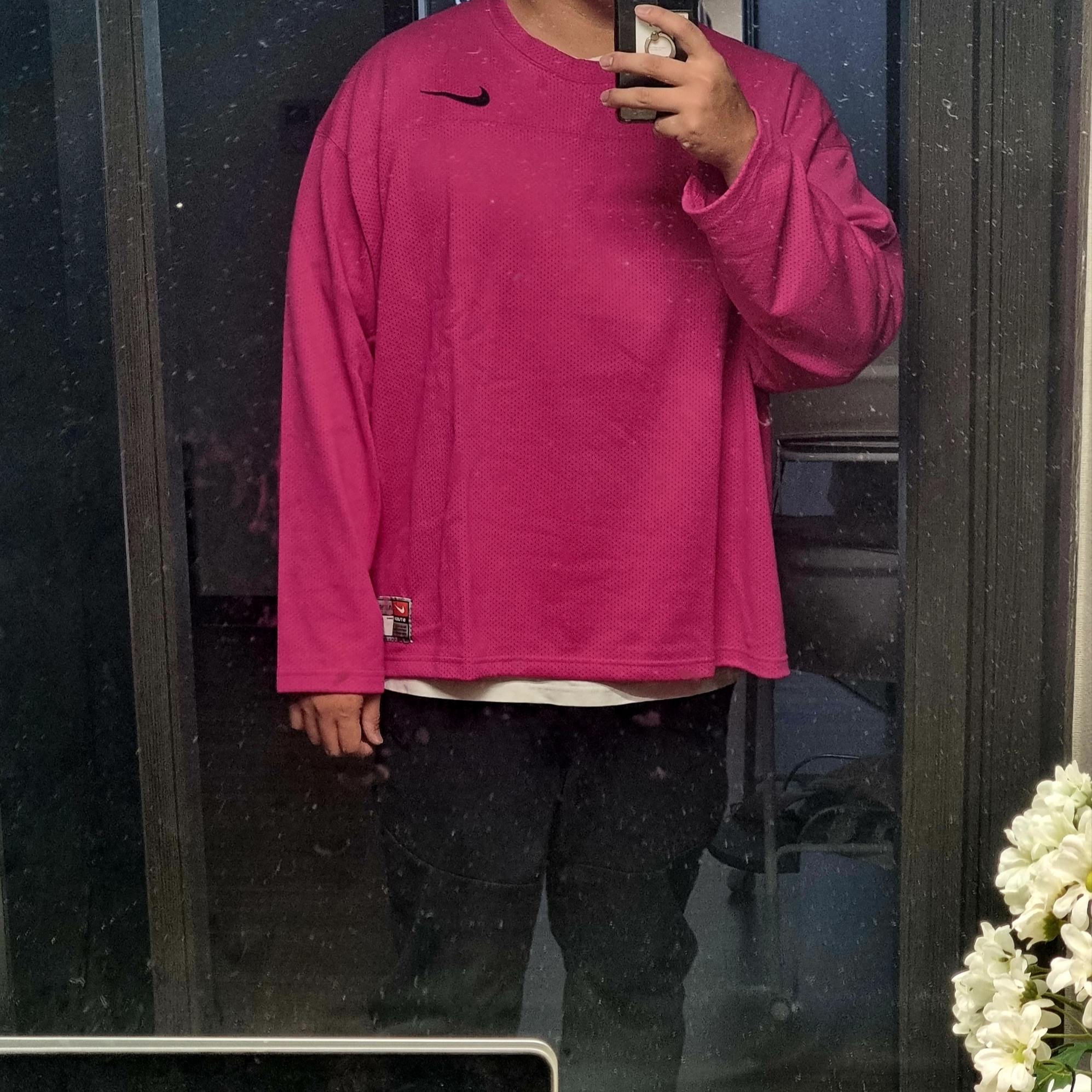Nike x Stussy Long Sleeve Top Fireberry (FJ9164-615) 착용 스타일