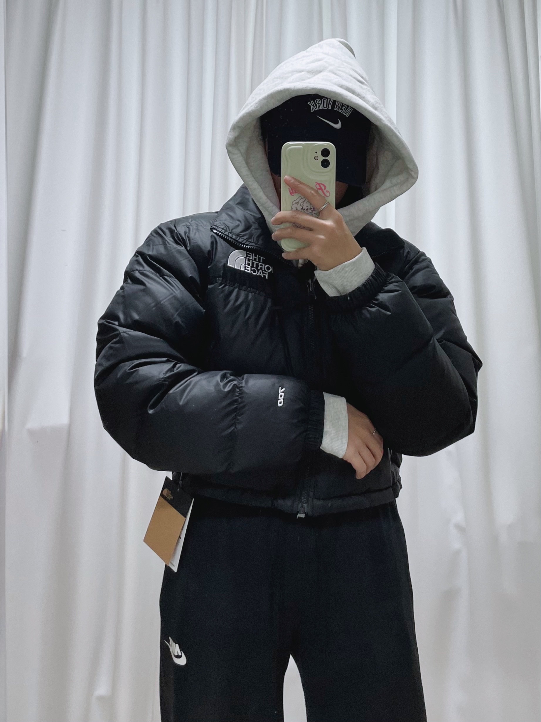 (W) The North Face Nuptse Short Jacket Black, Nike Heritage 86 Wordmark Swoosh MLB New York Yankees Adjustable Hat Navy 착용 스타일 - 1