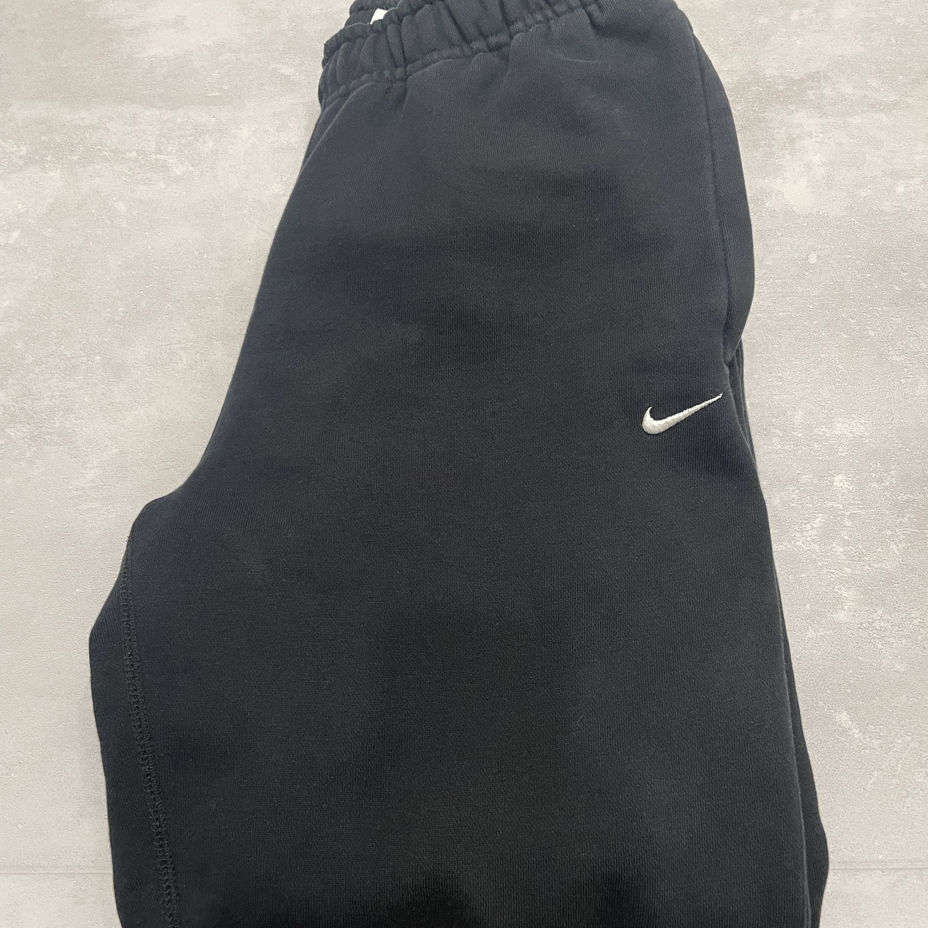 Nike NRG Solo Swoosh Fleece Pants Black White - Asia 착용 스타일