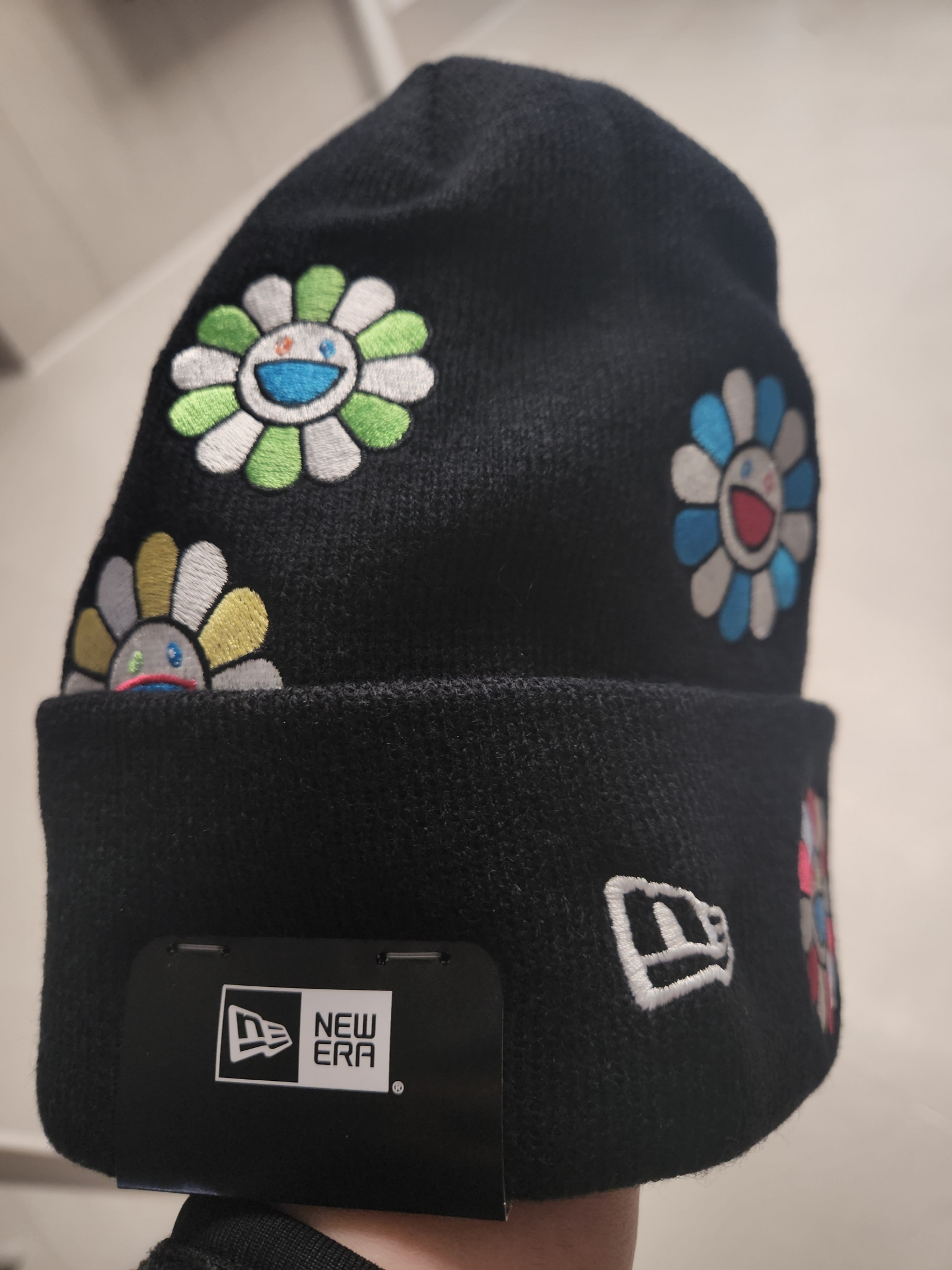 New Era x Murakami Takashi Ohana All Over Beanie Black 착용 스타일
