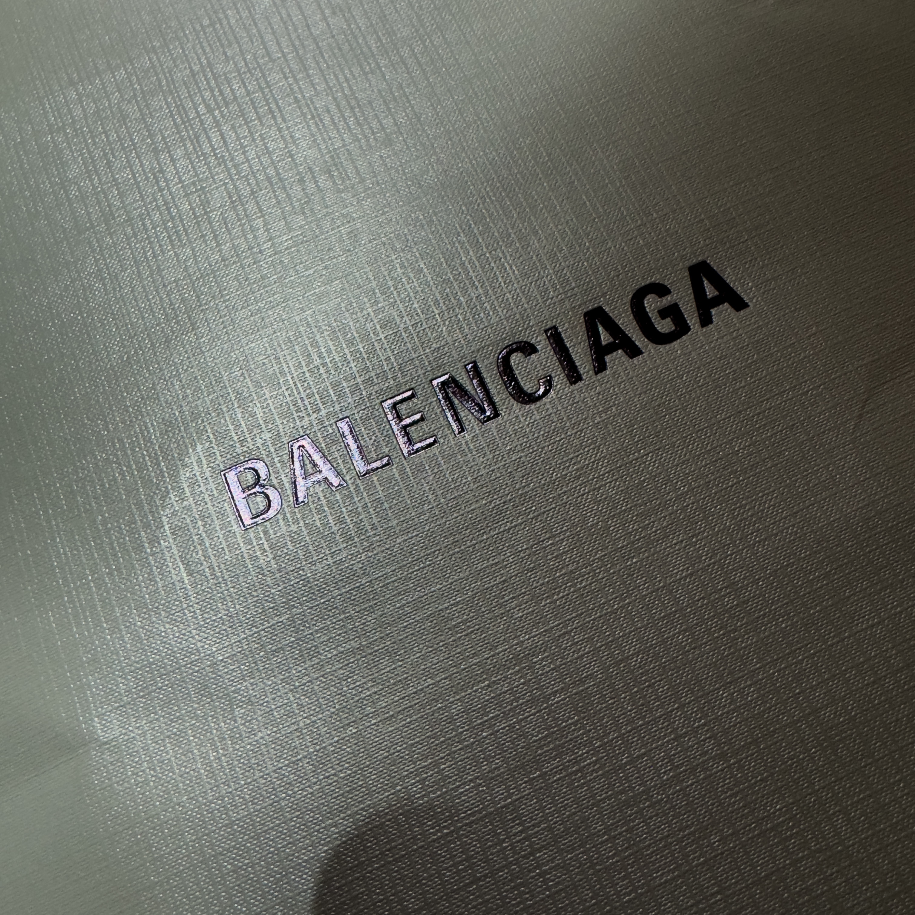 Yeezy Gap Engineered By Balenciaga Dove Shrunken Hoodie Black, Undermycar Legion.02 Balmacaan Oversized Wool Coat Black 착용 스타일 - 2