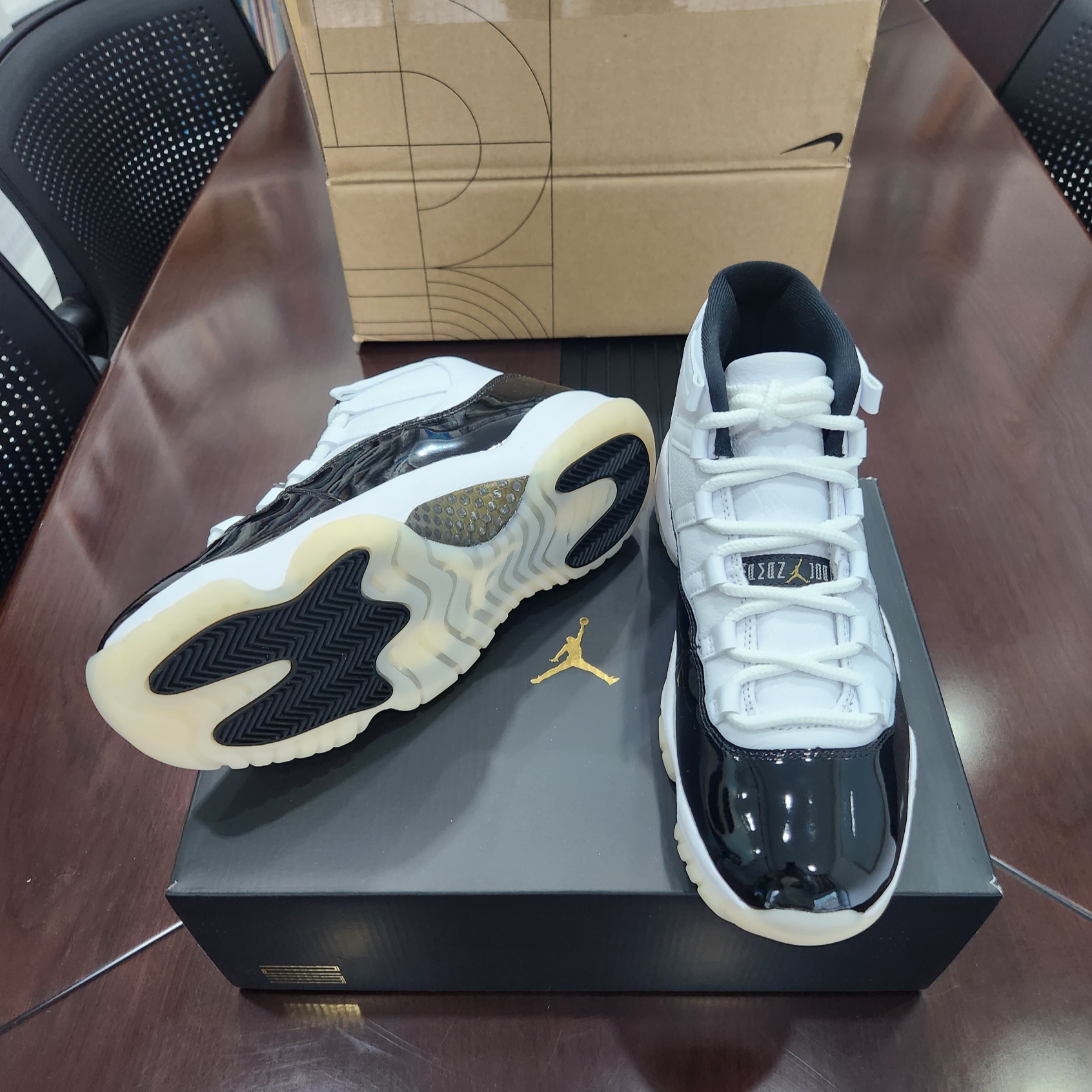 Jordan 11 Retro Gratitude 착용 스타일 - 10