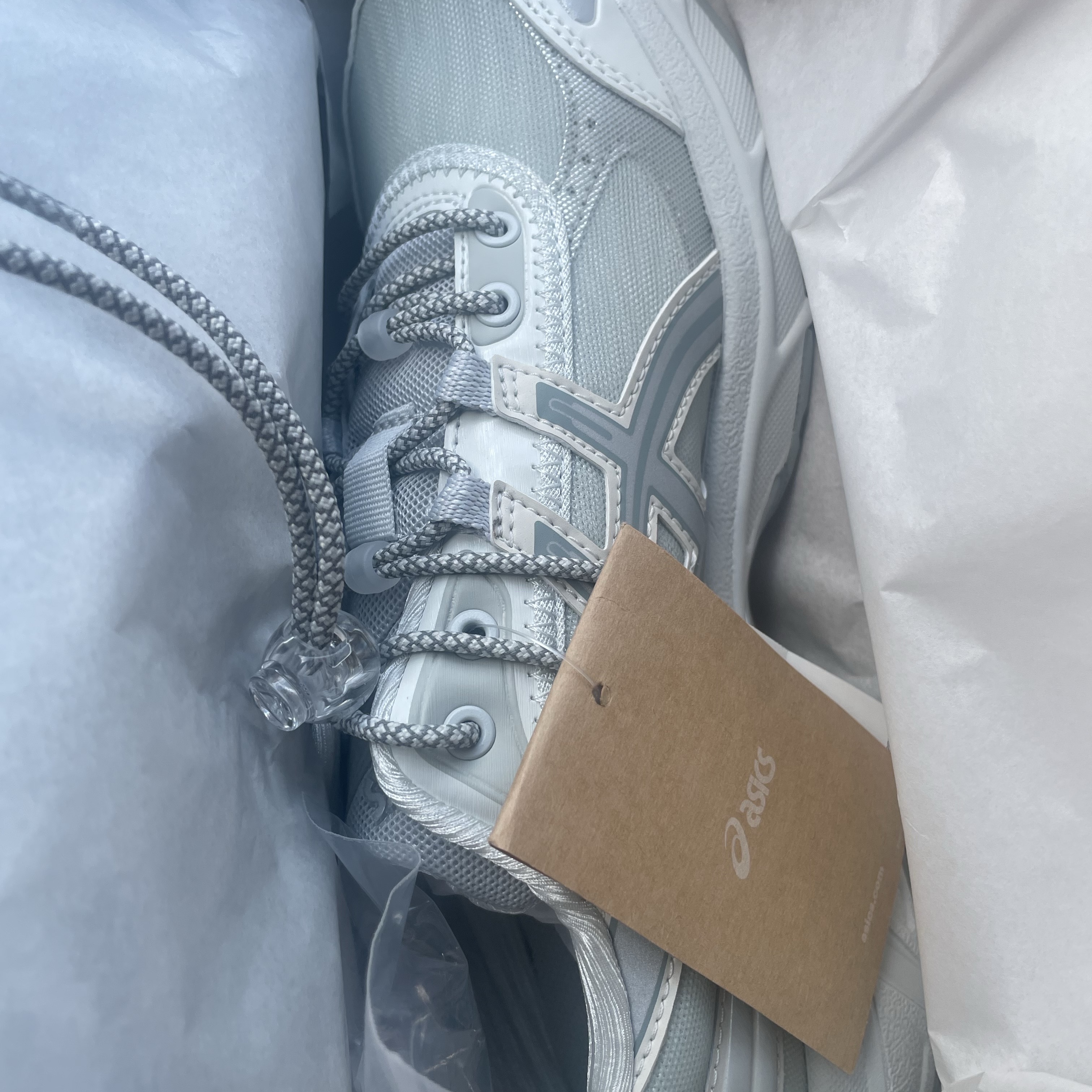 Asics x Atmos x Ojos Gel-1130 RE Glacier Grey Pure Silver 착용 스타일