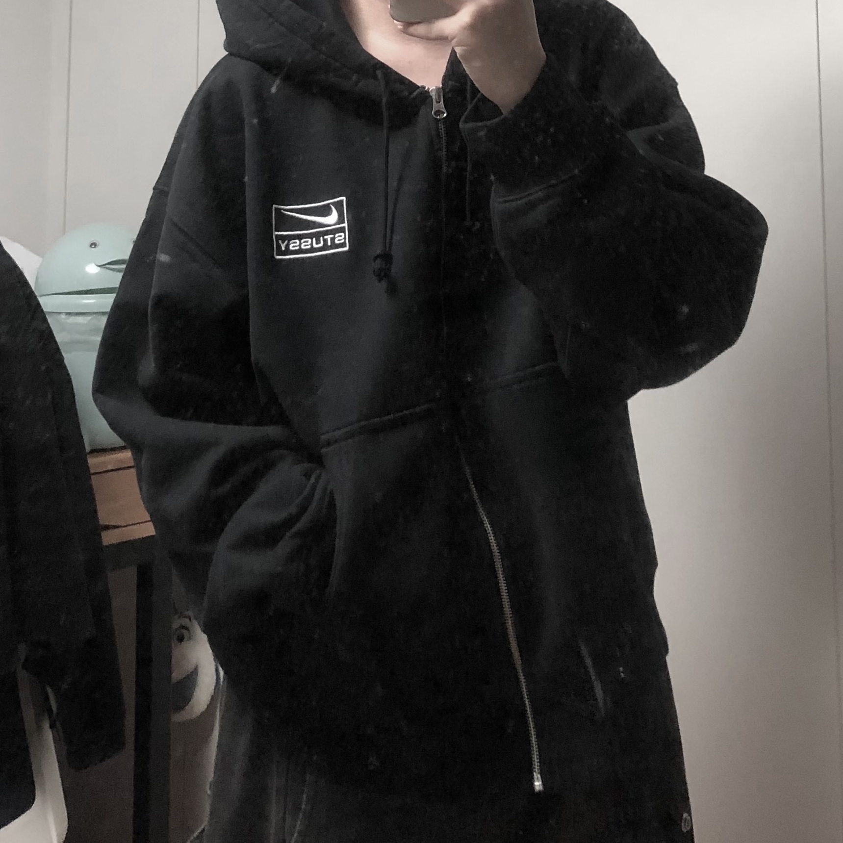Nike x Stussy Full Zip Washed Fleece Hoodie Black (FJ9175-010) 착용 스타일 - 2