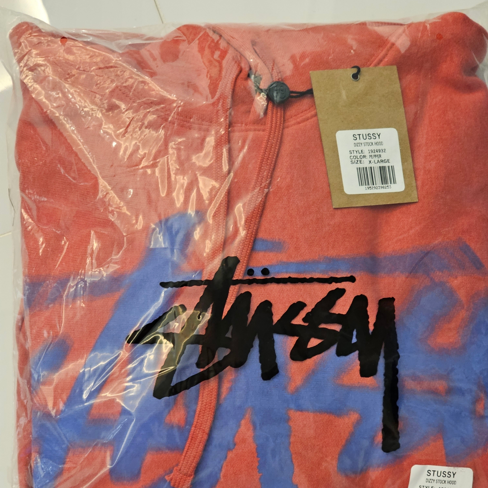 Stussy Dizzy Stock Hoodie Pepper 착용 스타일