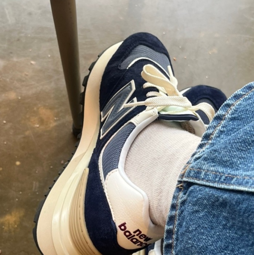 New Balance 574 Legacy Navy 착용 스타일