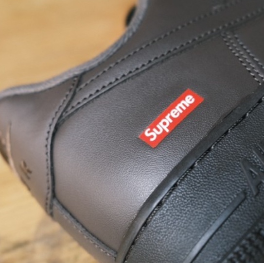 Nike x Supreme Air Force 1 Low Baroque Brown 착용 스타일 - 2