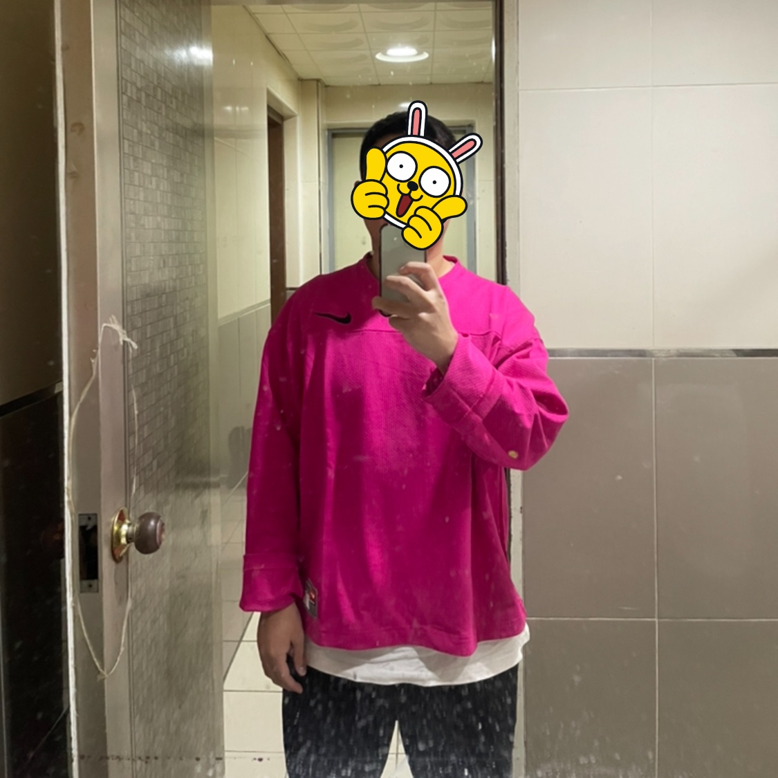 Nike x Stussy Long Sleeve Top Fireberry (FJ9164-615) 착용 스타일