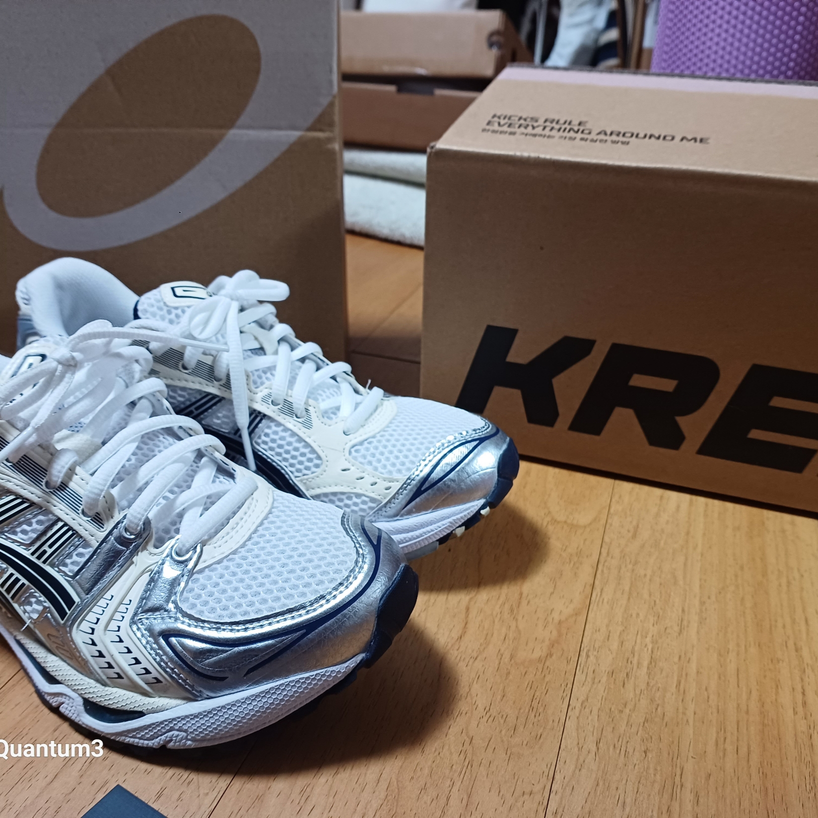 (W) Asics Gel-Kayano 14 White Midnight 착용 스타일 - 2