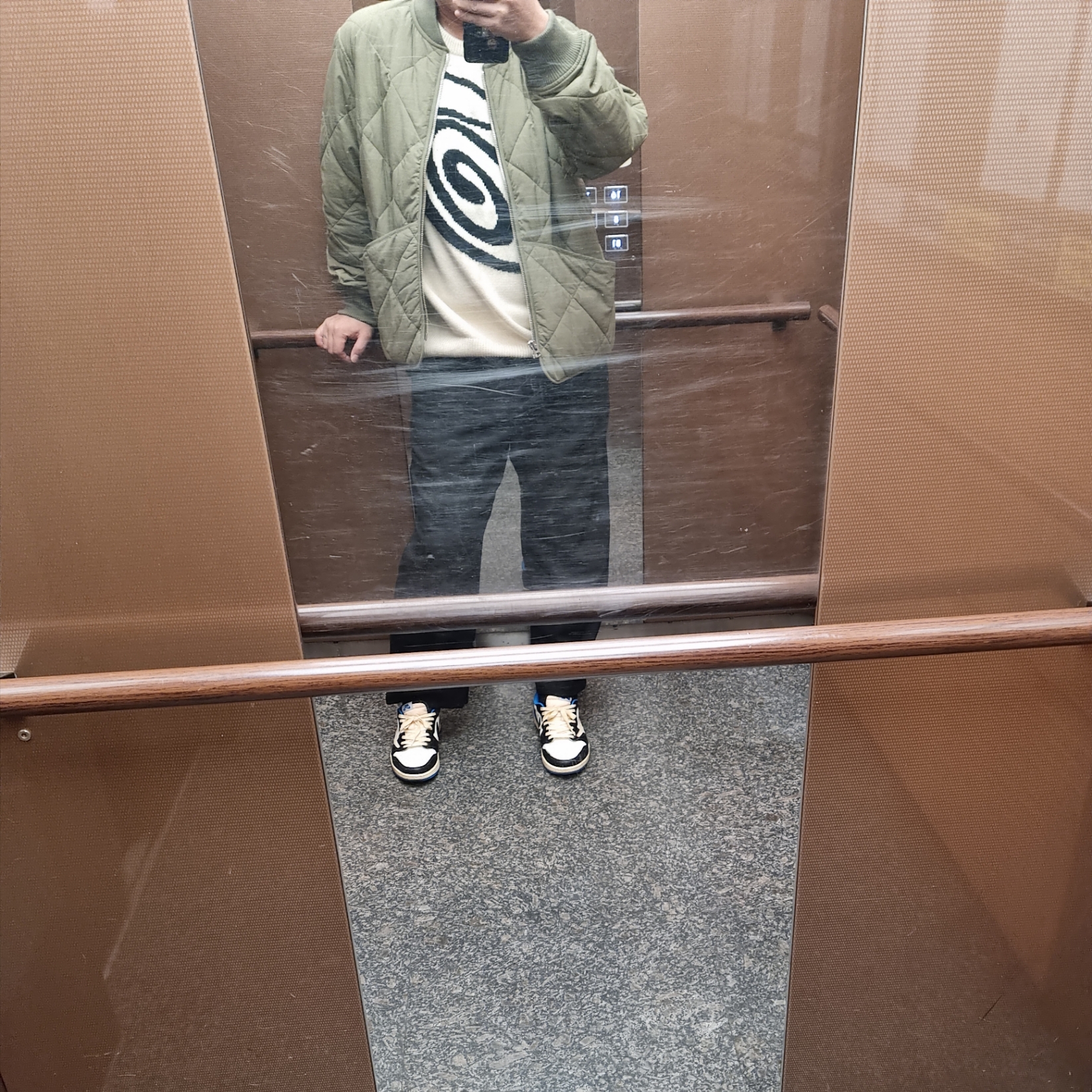 Stussy 8 Ball Quilted Liner Jacket Olive, Stussy Curly S Sweater Natural 착용 스타일