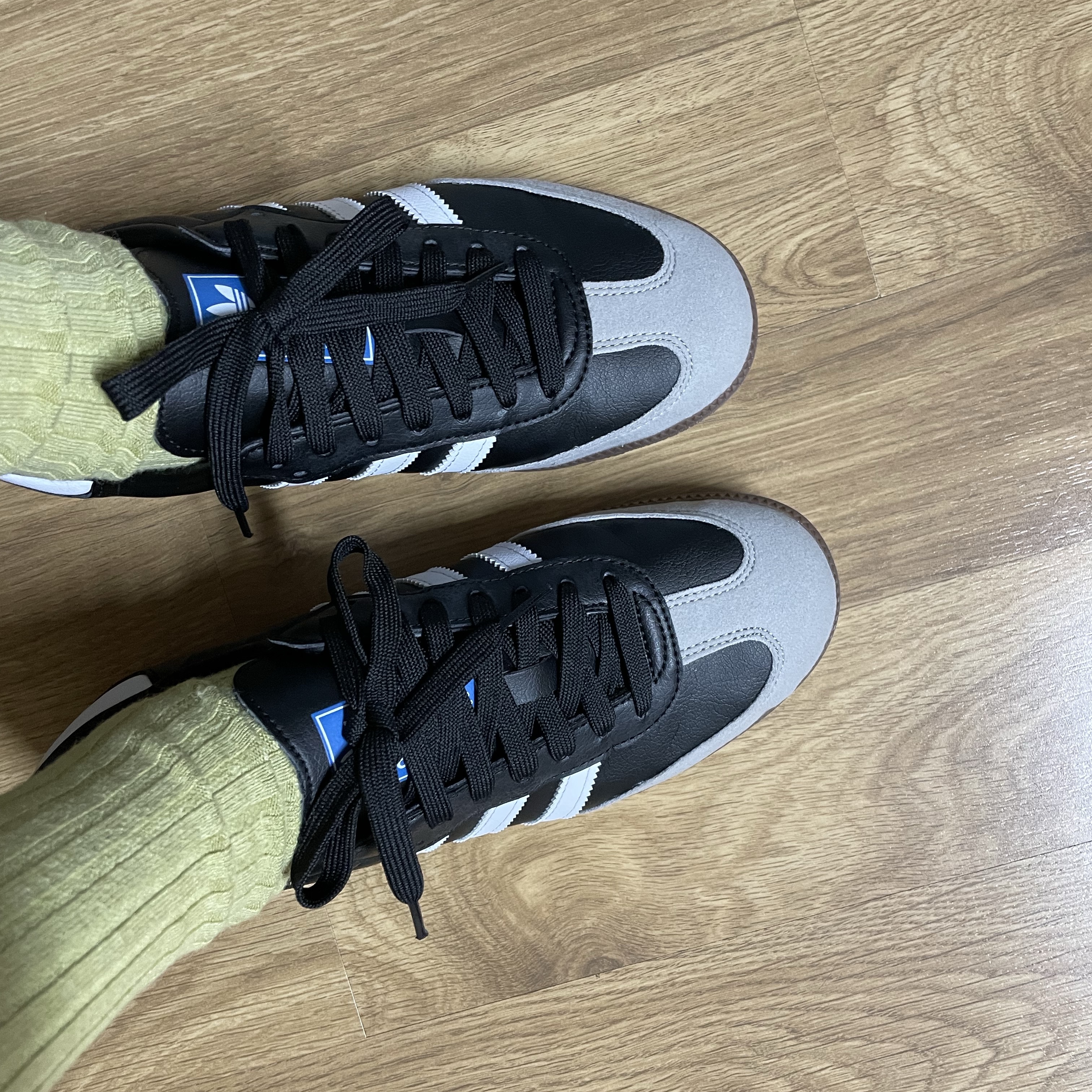 Adidas Samba Vegan Black White 착용 스타일