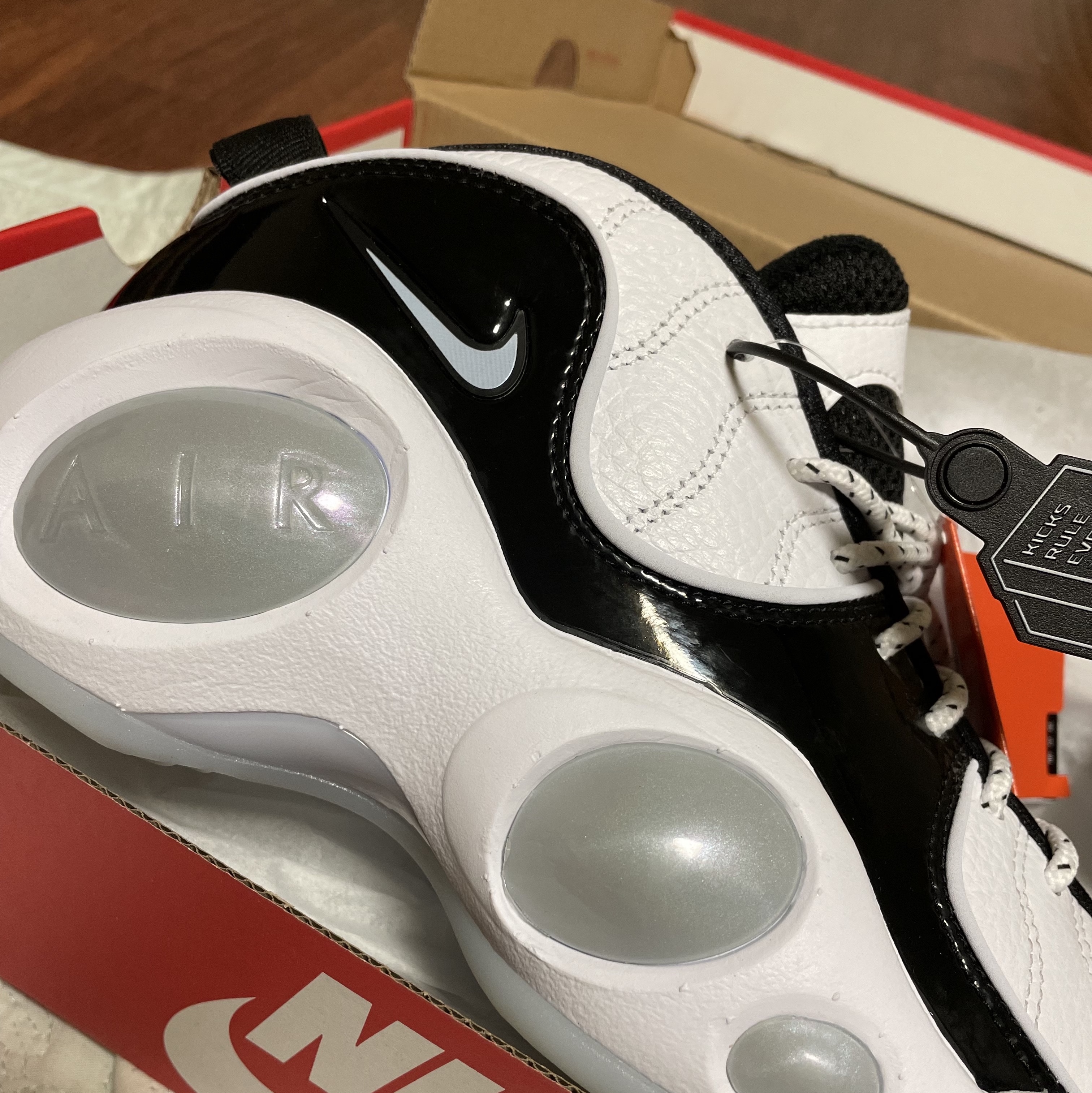 Nike Air Zoom Flight 95 Football Grey 착용 스타일 - 1