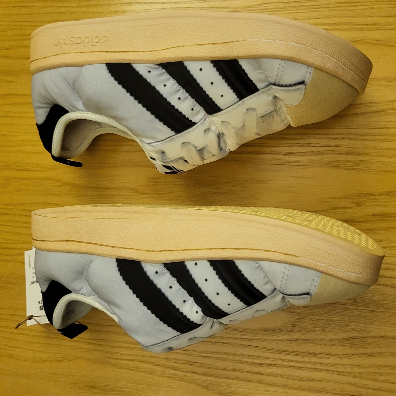 Adidas Puffylette Superstar Cloud White 착용 스타일 - 2