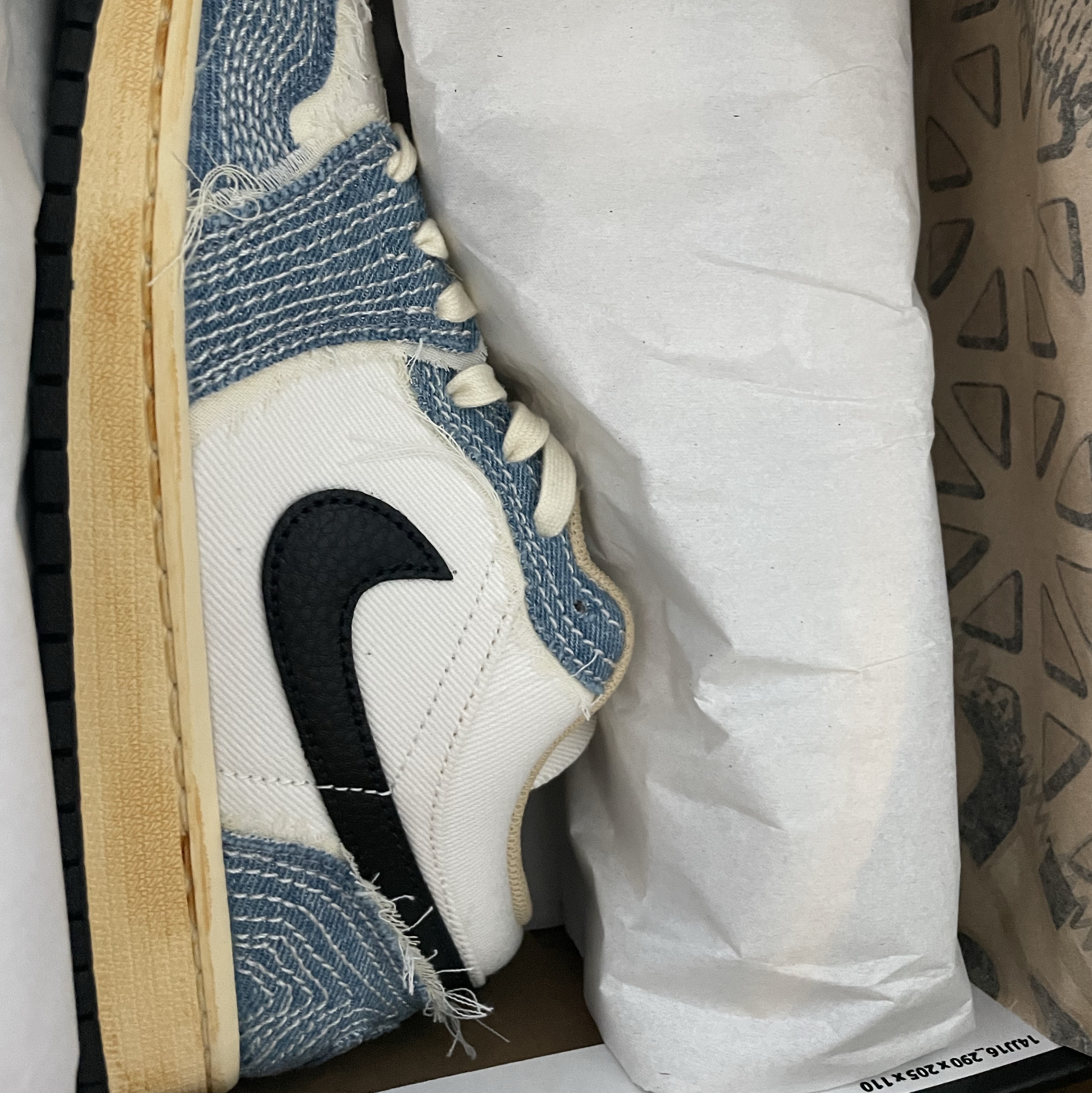 Jordan 1 Low World Make Japan 착용 스타일