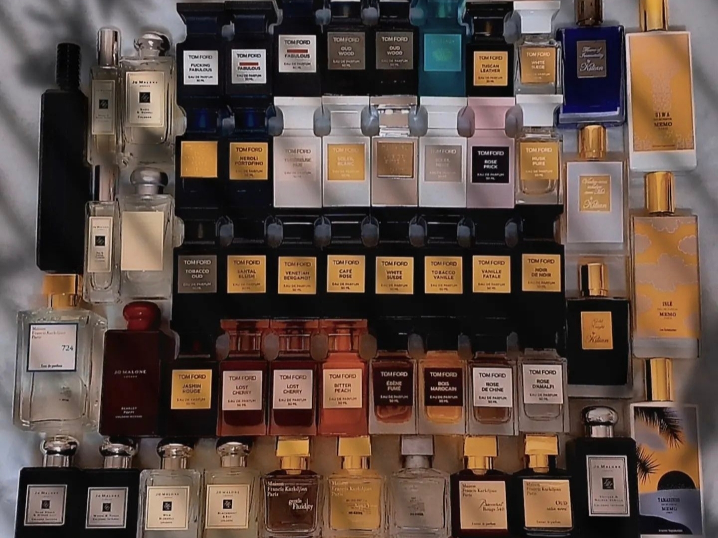 Tom Ford Soleil Neige Eau De Parfum 50ml, Tom Ford Vanille Fatale Eau De Parfum 50ml 착용 스타일 - 1