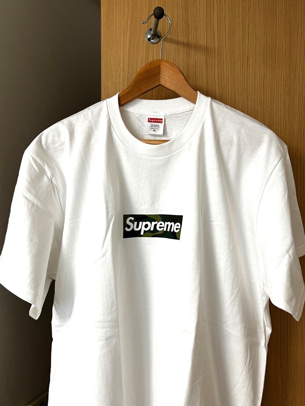 Supreme Box Logo T-Shirt White - 23FW 착용 스타일