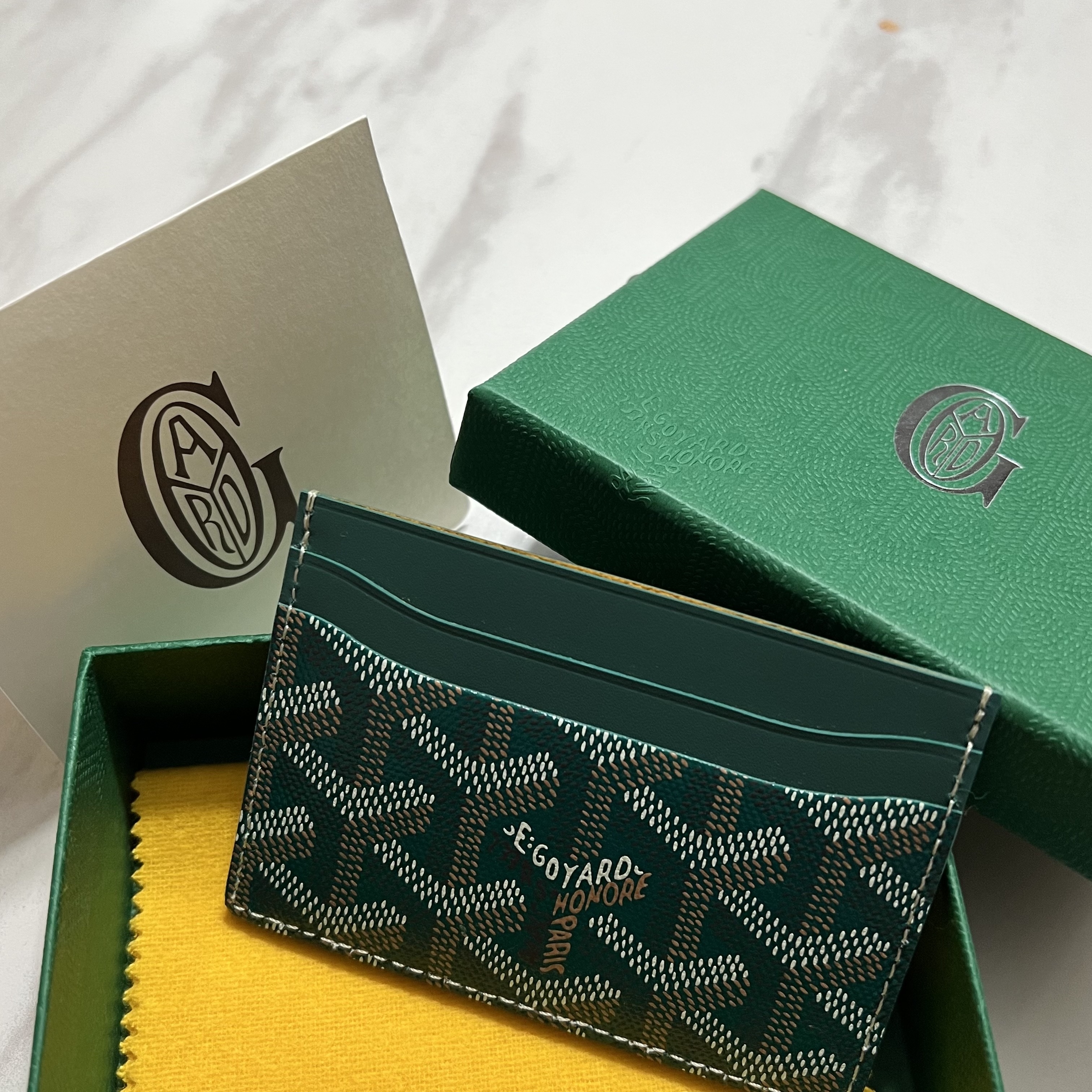 Goyard Saint Sulpice Card Holder Green 착용 스타일