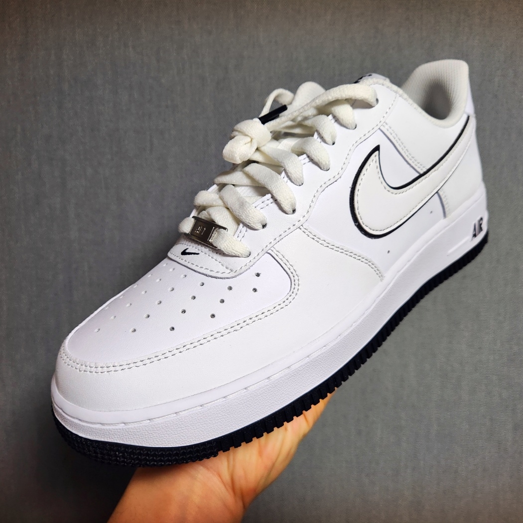 Nike Air Force 1 '07 White Black 착용 스타일 - 1