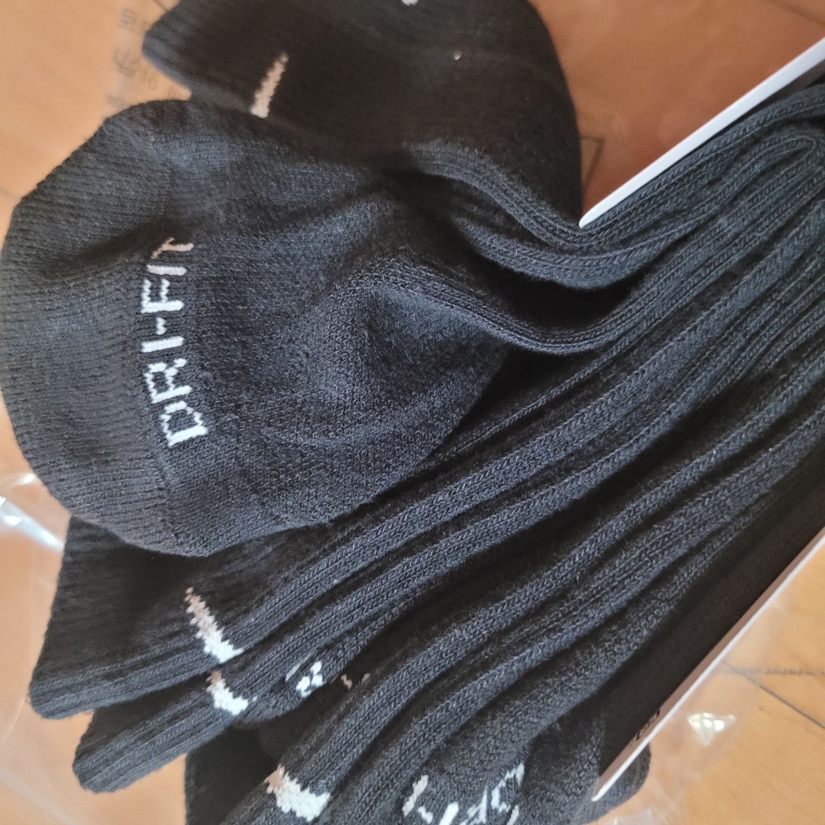 Nike x Stussy Everyday Plus Cushioned Crew Socks Black (3 Pack) 착용 스타일 - 1