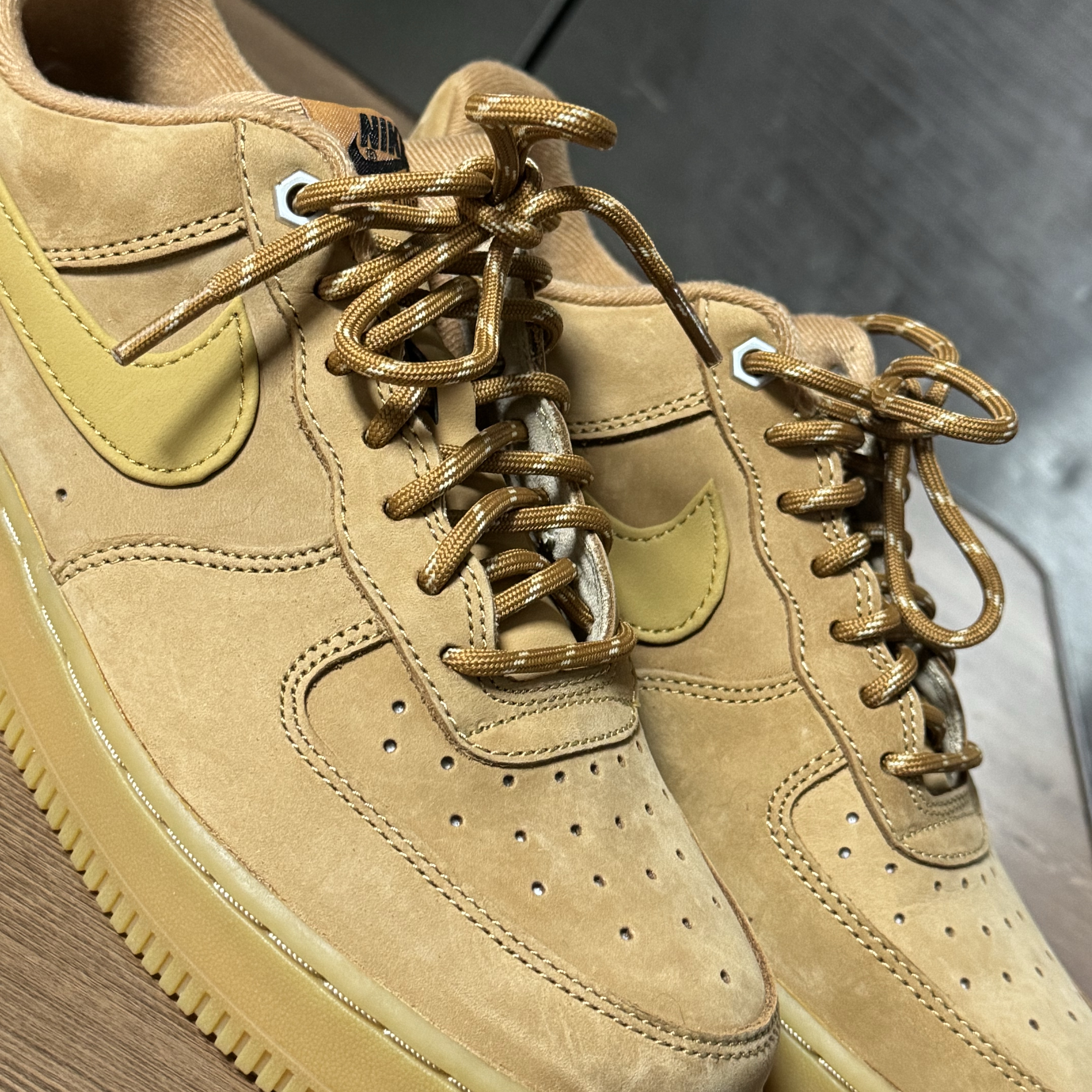 Nike Air Force 1 '07 WB Flax 착용 스타일