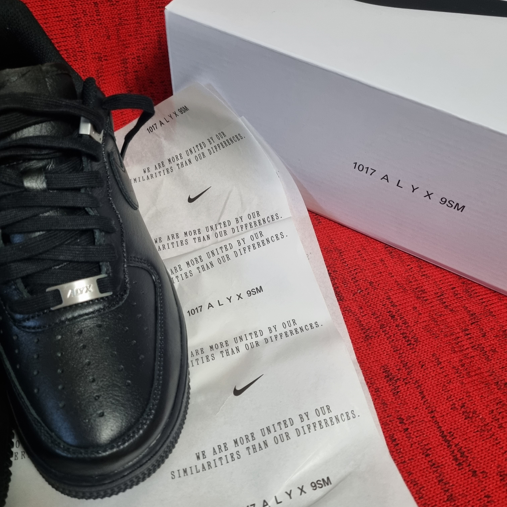 Nike x 1017 Alyx 9SM Air Force 1 Low SP Black 착용 스타일 - 1