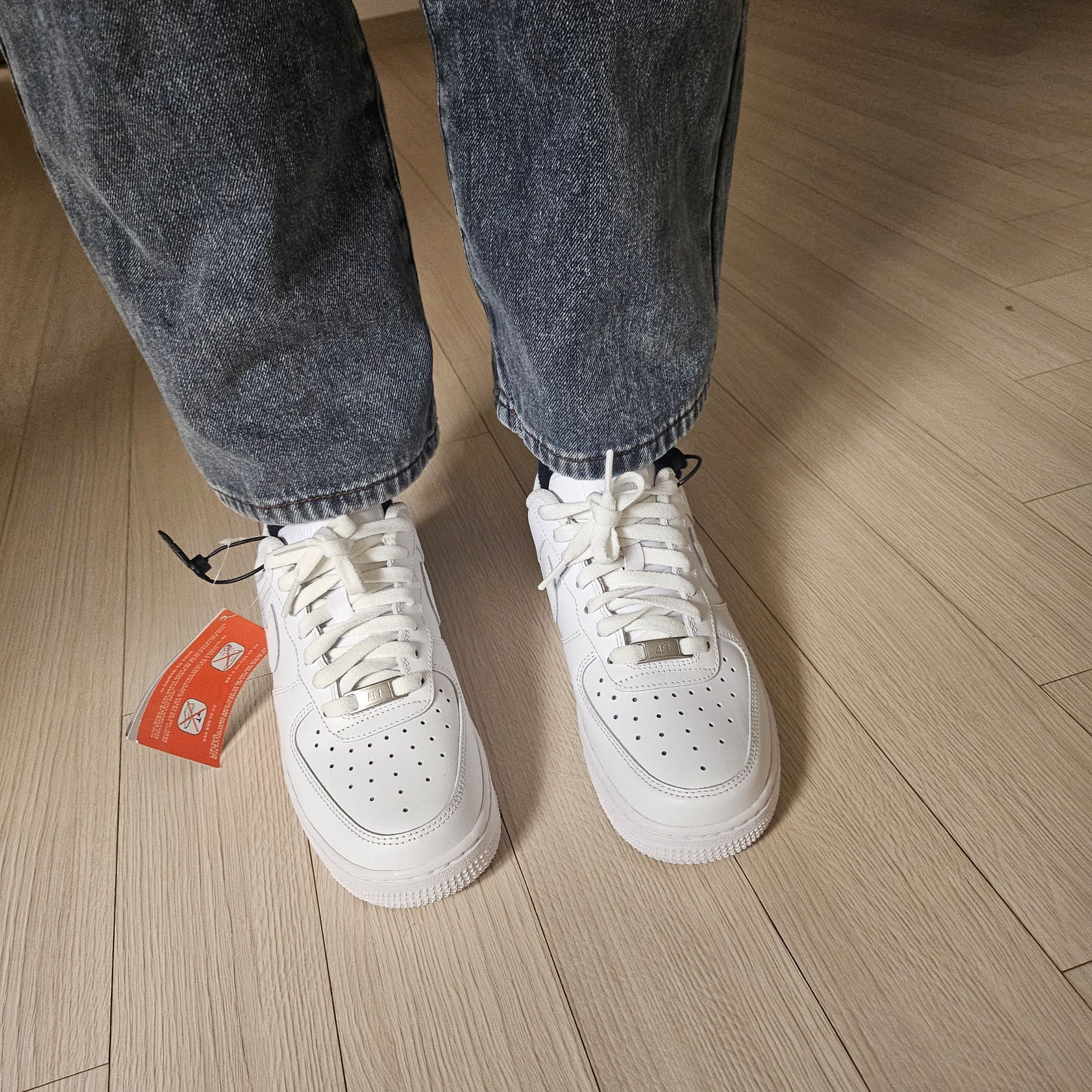 (W) Nike Air Force 1 '07 Low White 착용 스타일
