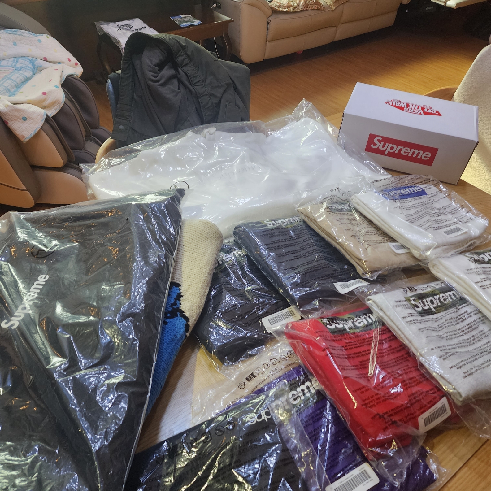 Supreme Camacho Cowichan Sweater Natural - 23FW 착용 스타일