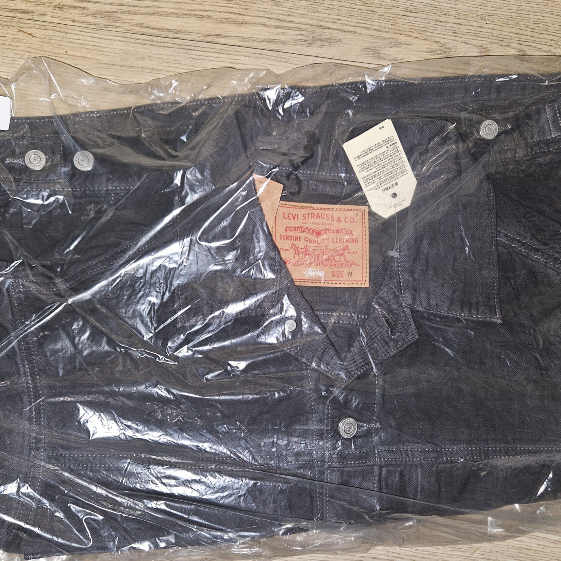 Stussy x Levi's Jacquard Trucker Jacket Black 착용 스타일