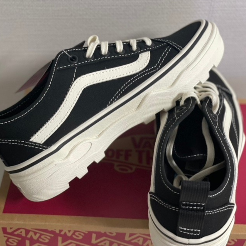 Vans Sentry Old Skool WC Black Marshmallow 착용 스타일 - 2