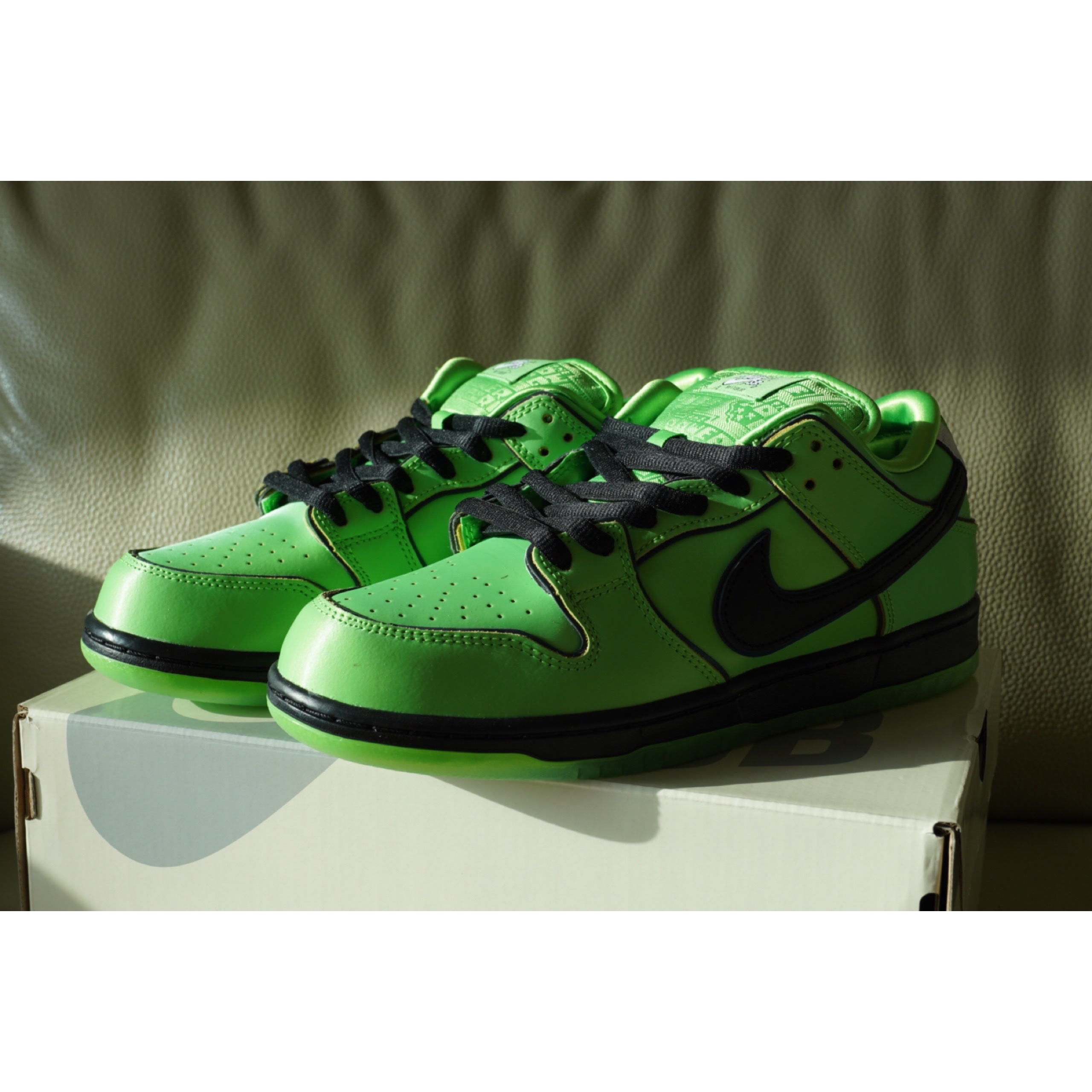 Nike x The Powerpuff Girls SB Dunk Low Pro QS Buttercup 착용 스타일