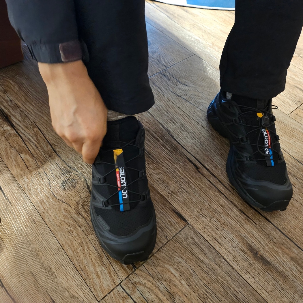 Salomon XT-6 ADV Black 착용 스타일 - 2