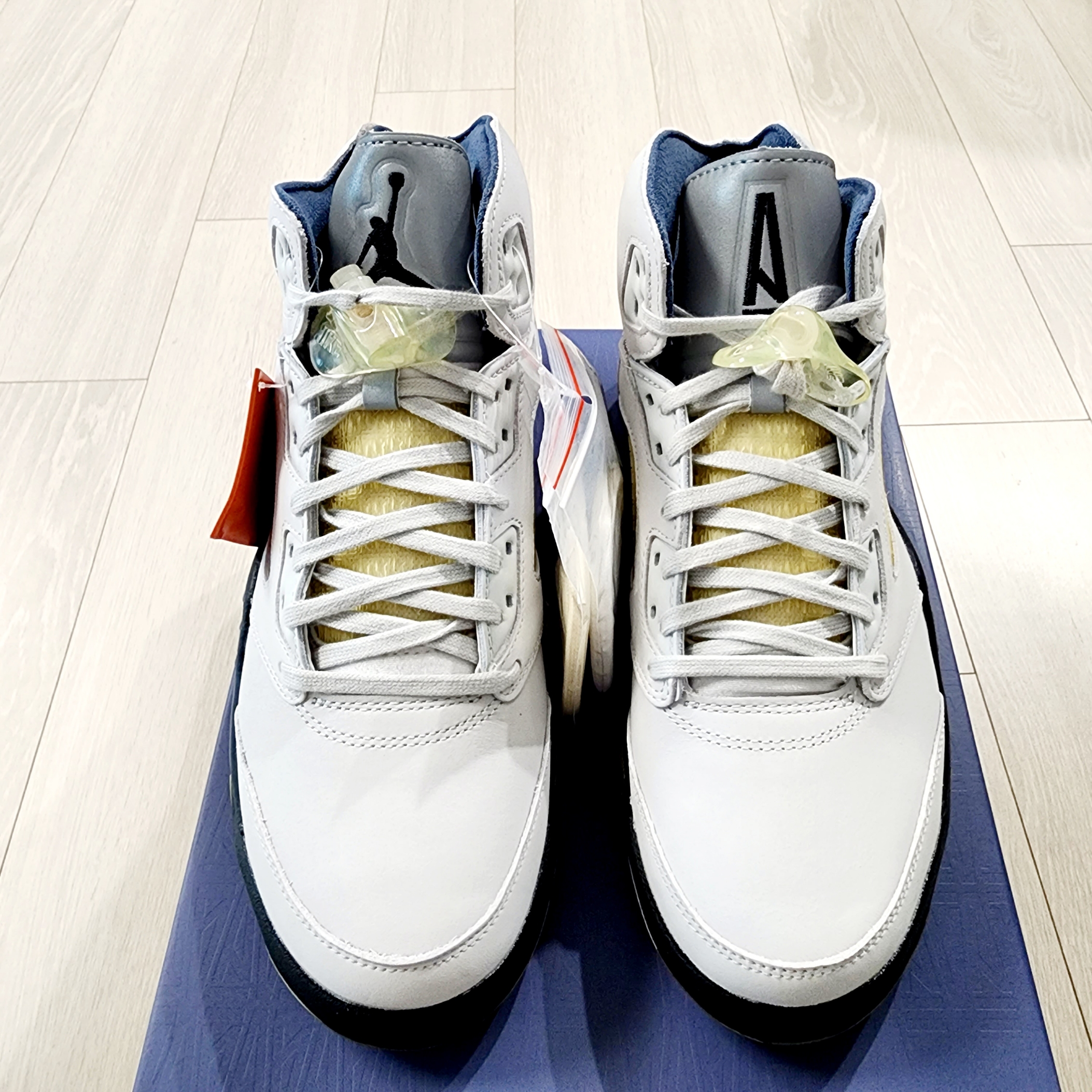 (W) Jordan 5 x A Ma Maniere Retro Dawn 착용 스타일 - 2