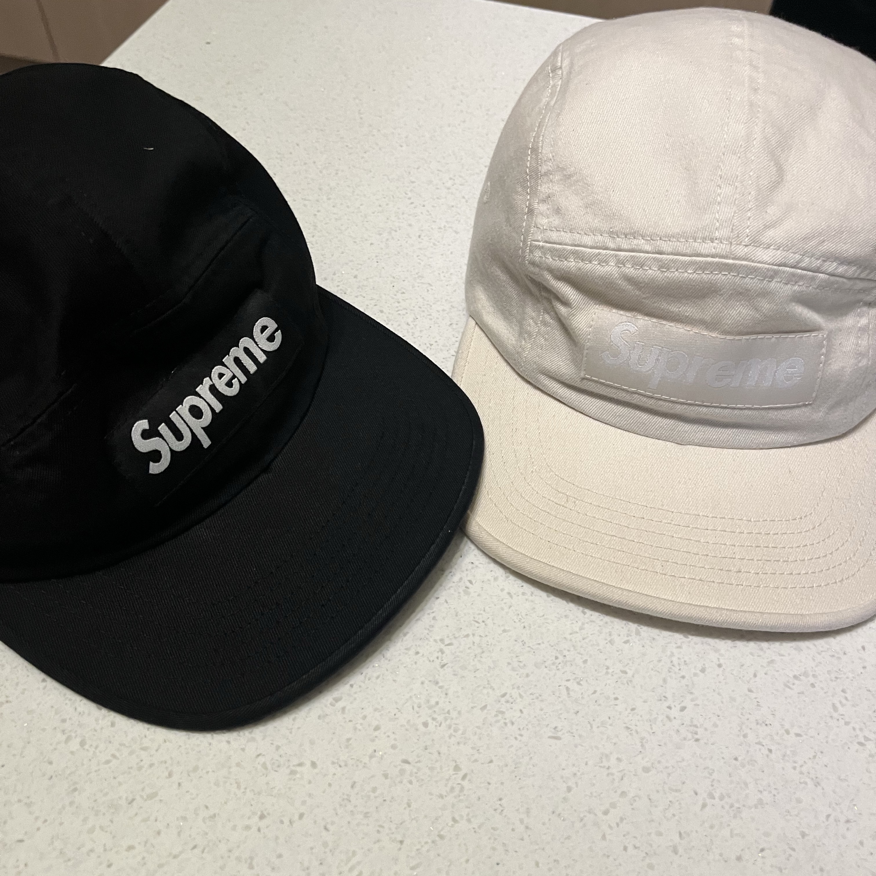 Supreme Washed Chino Twill Camp Cap Black 착용 스타일