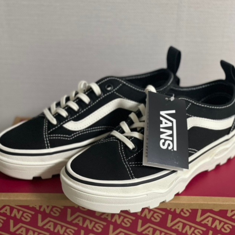 Vans Sentry Old Skool WC Black Marshmallow 착용 스타일 - 1