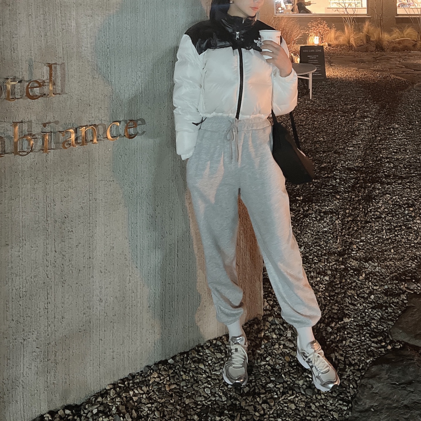 (W) The North Face White Label Nuptse Short Jacket White, Asics Gel-Kayano 14 Cream Black 착용 스타일 - 2