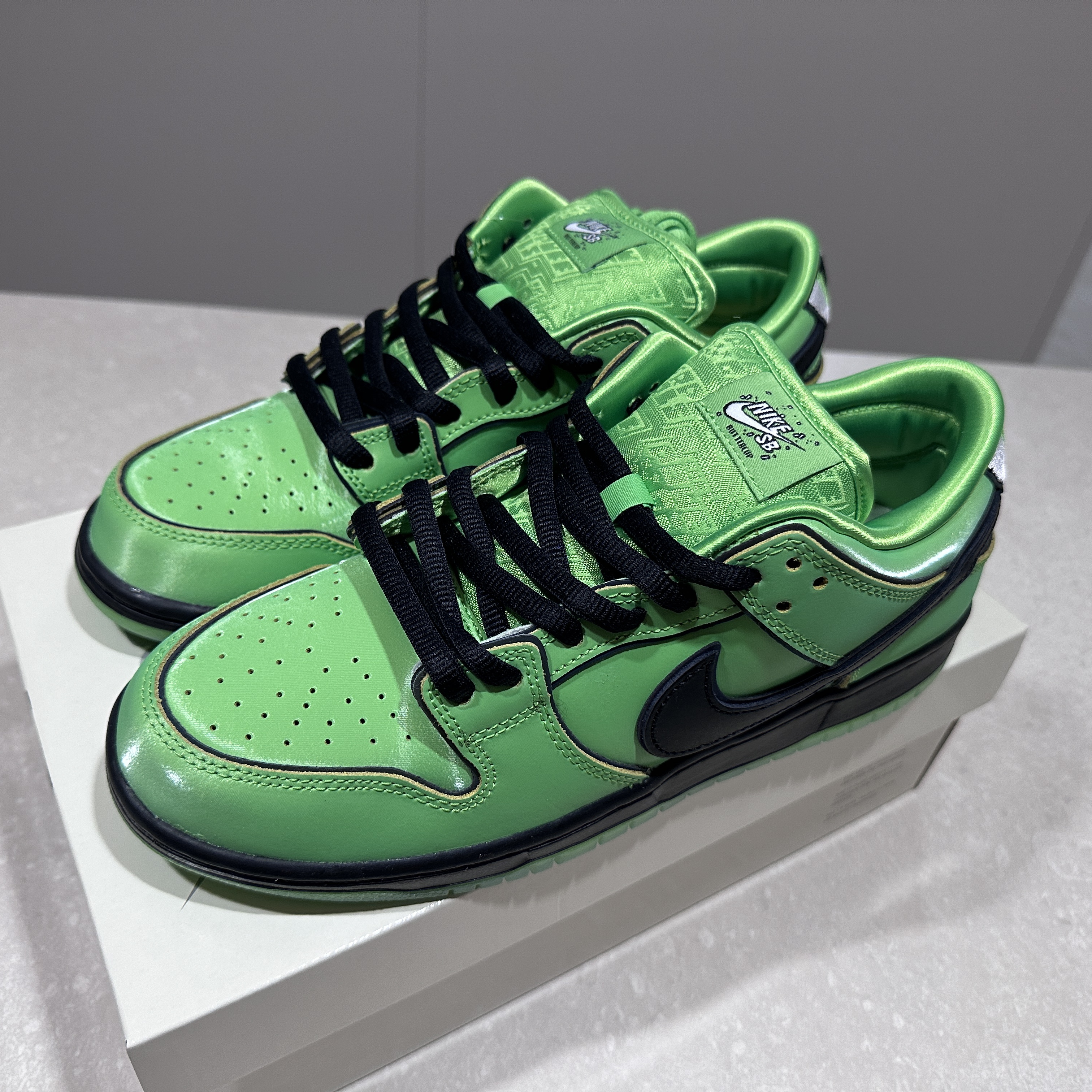 Nike x The Powerpuff Girls SB Dunk Low Pro QS Buttercup 착용 스타일 - 1