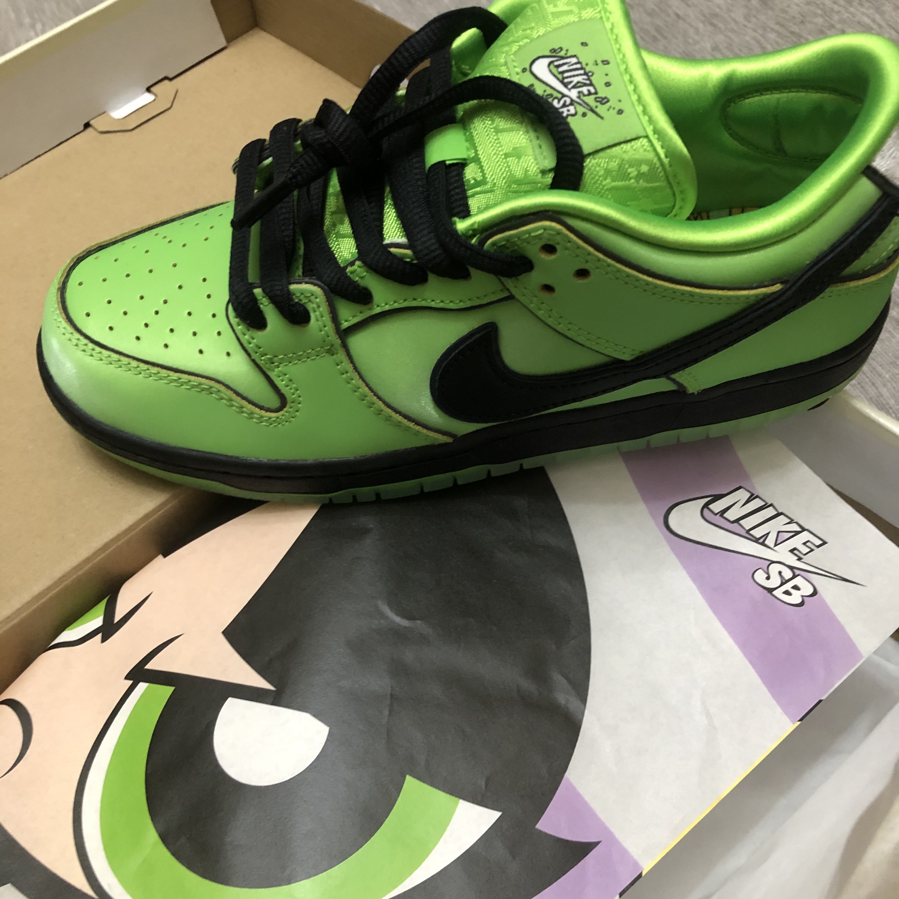 Nike x The Powerpuff Girls SB Dunk Low Pro QS Buttercup 착용 스타일 - 1
