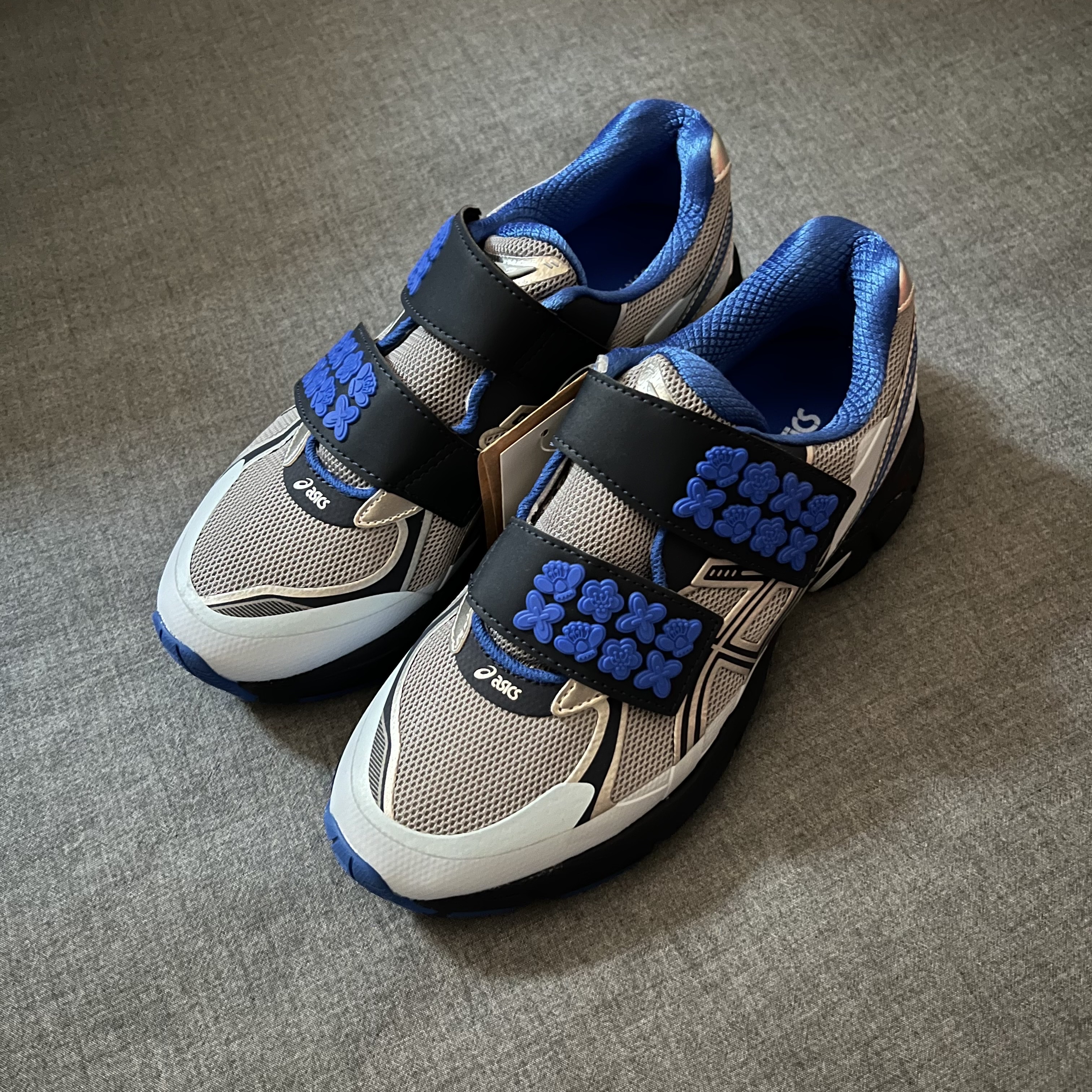 Asics x Cecilie Bahnsen GT-2160 Pure Silver Midnight 착용 스타일